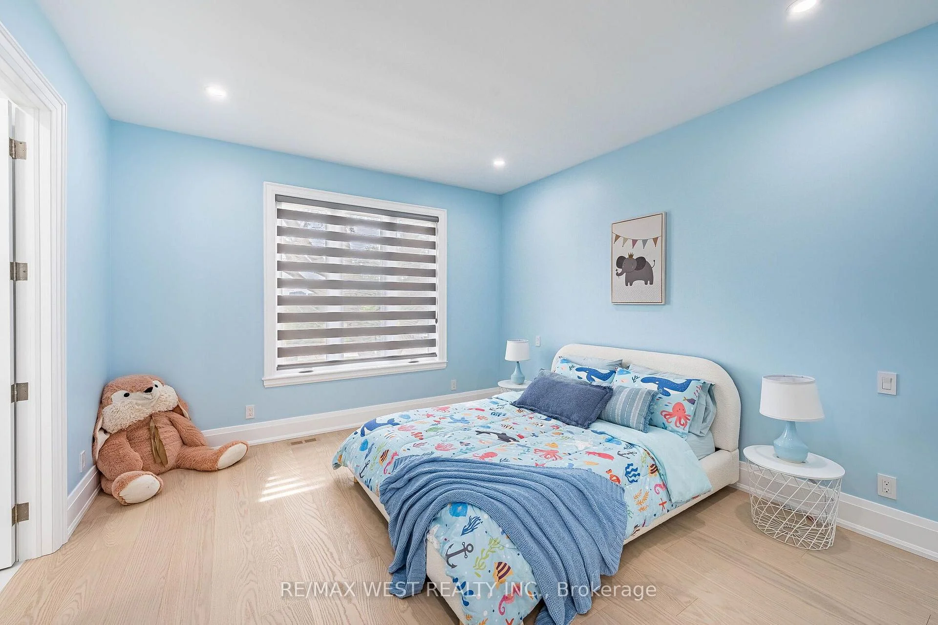 Photo 37 of 46 Golfdown Drive, Etobicoke, Elms-Old Rexdale — HOMEH