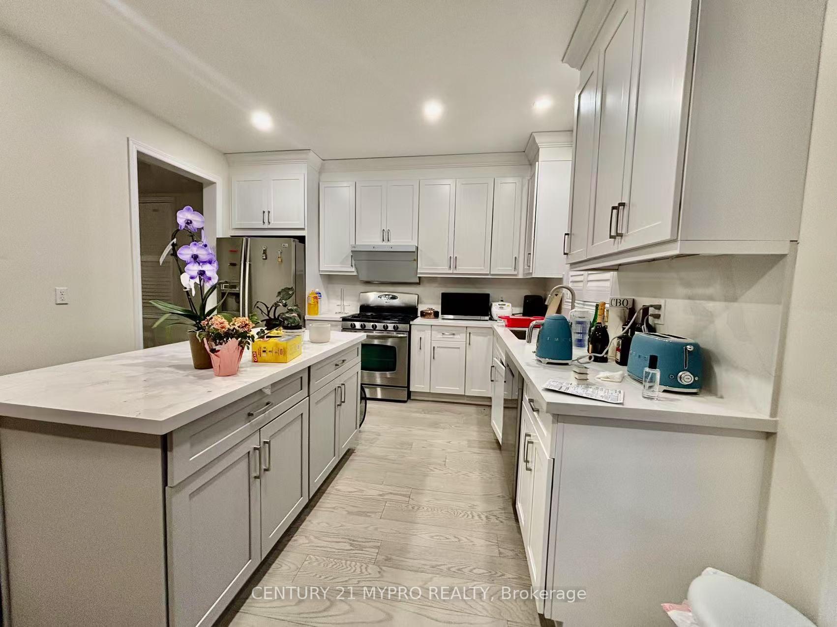 Photo 7 of Unit Room A, 23 Hawksbury Road, Markham, Wismer — HOMEH
