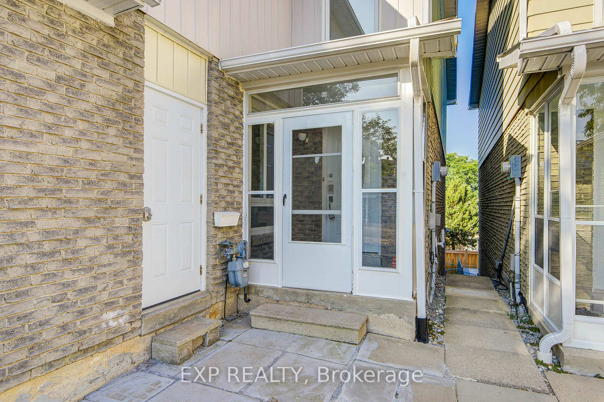 Photo 3 of 66 Kenhatch Boulevard, Scarborough, Agincourt North — HOMEH