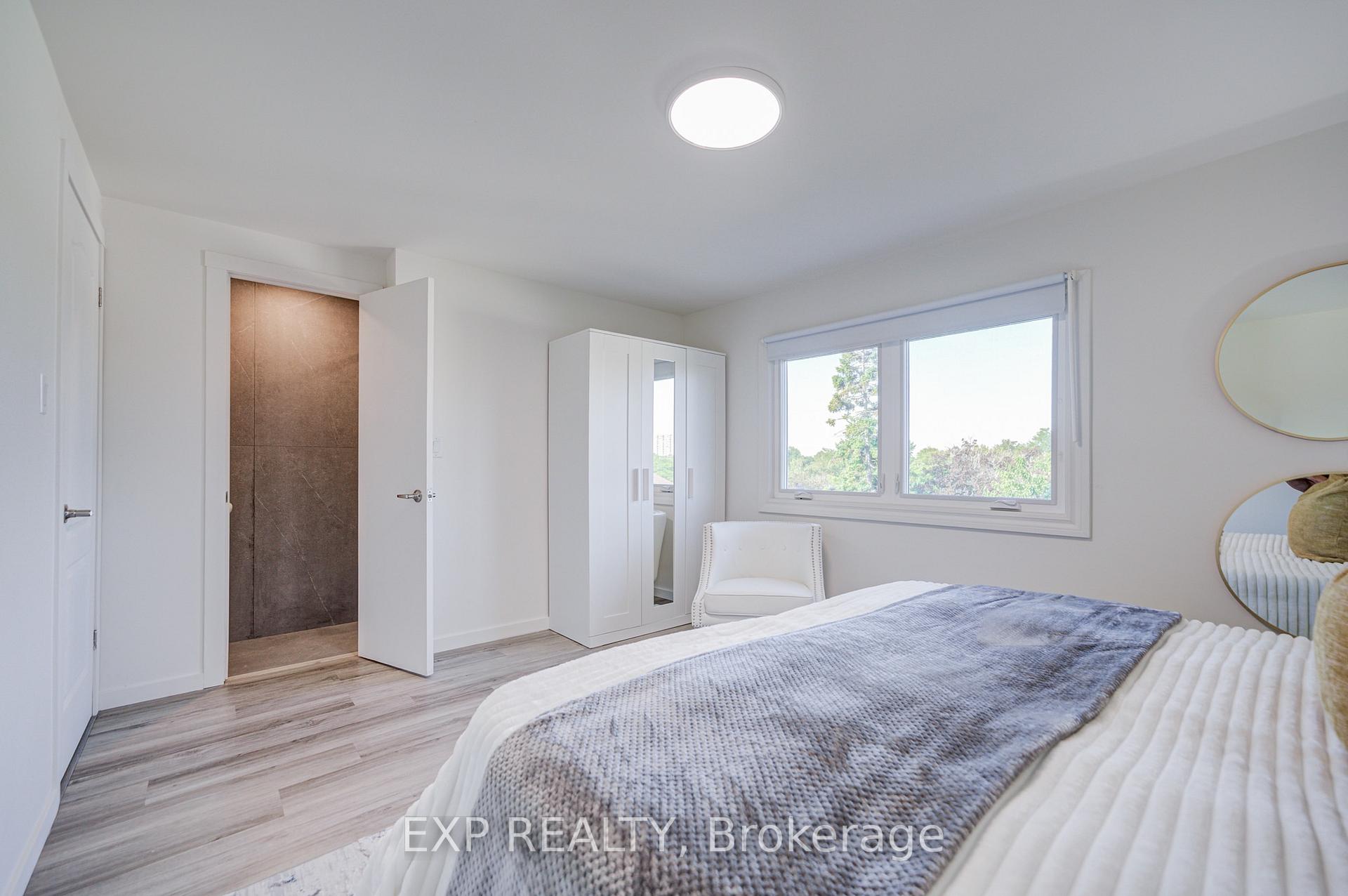 Photo 31 of 66 Kenhatch Boulevard, Scarborough, Agincourt North — HOMEH