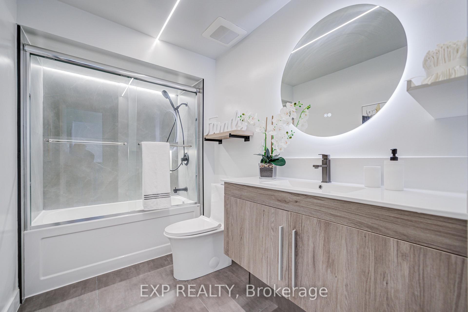 Photo 33 of 66 Kenhatch Boulevard, Scarborough, Agincourt North — HOMEH