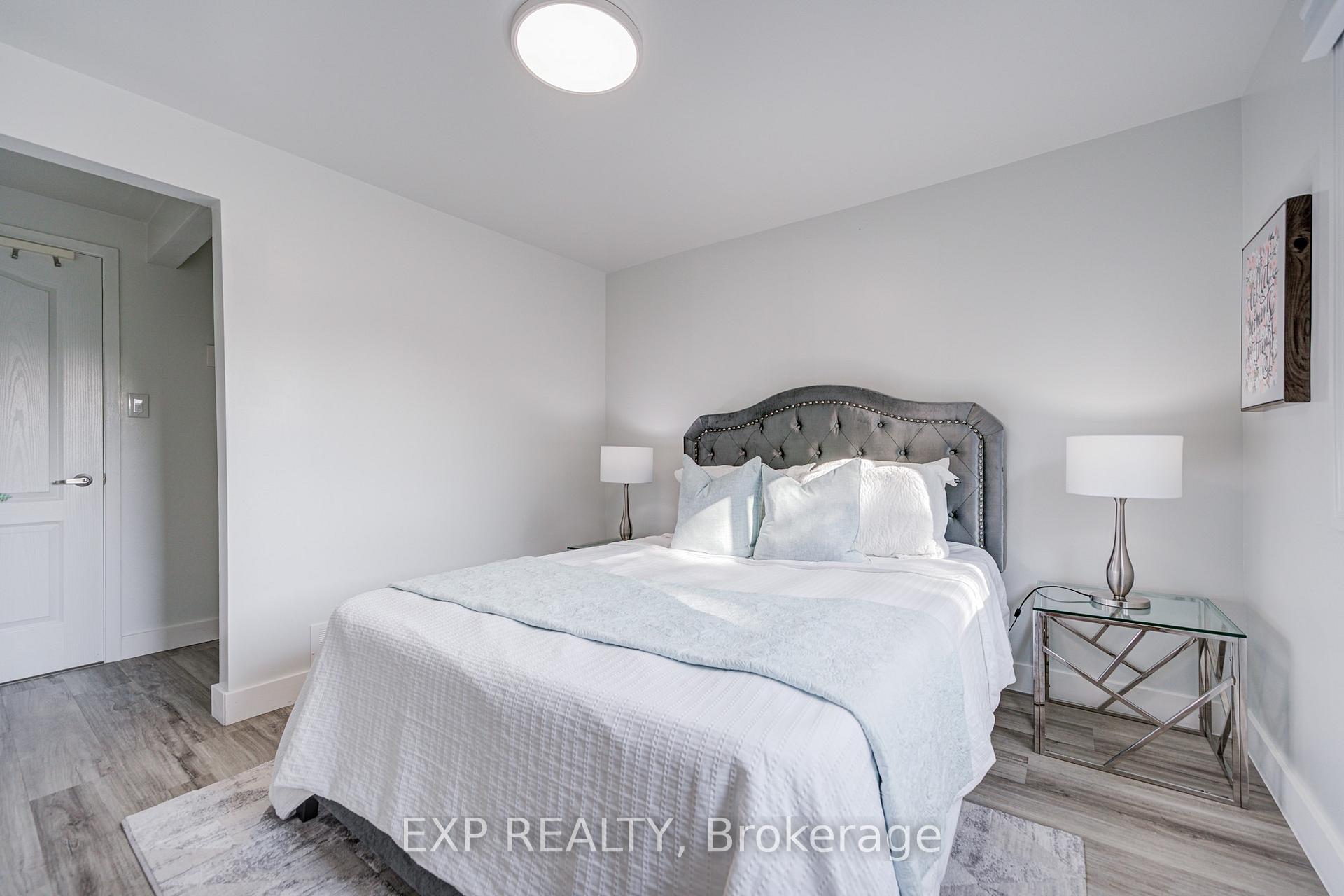 Photo 38 of 66 Kenhatch Boulevard, Scarborough, Agincourt North — HOMEH
