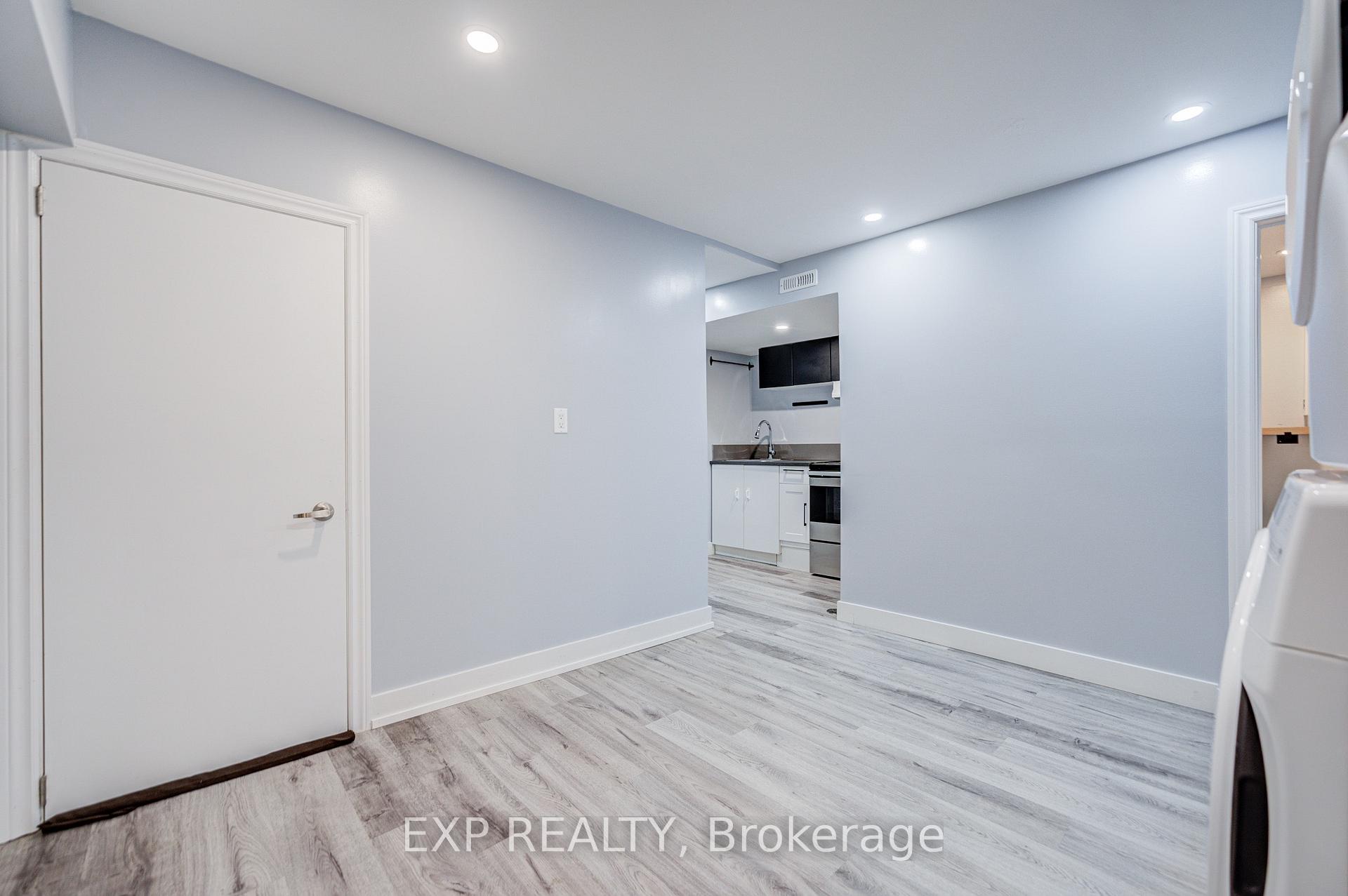Photo 43 of 66 Kenhatch Boulevard, Scarborough, Agincourt North — HOMEH