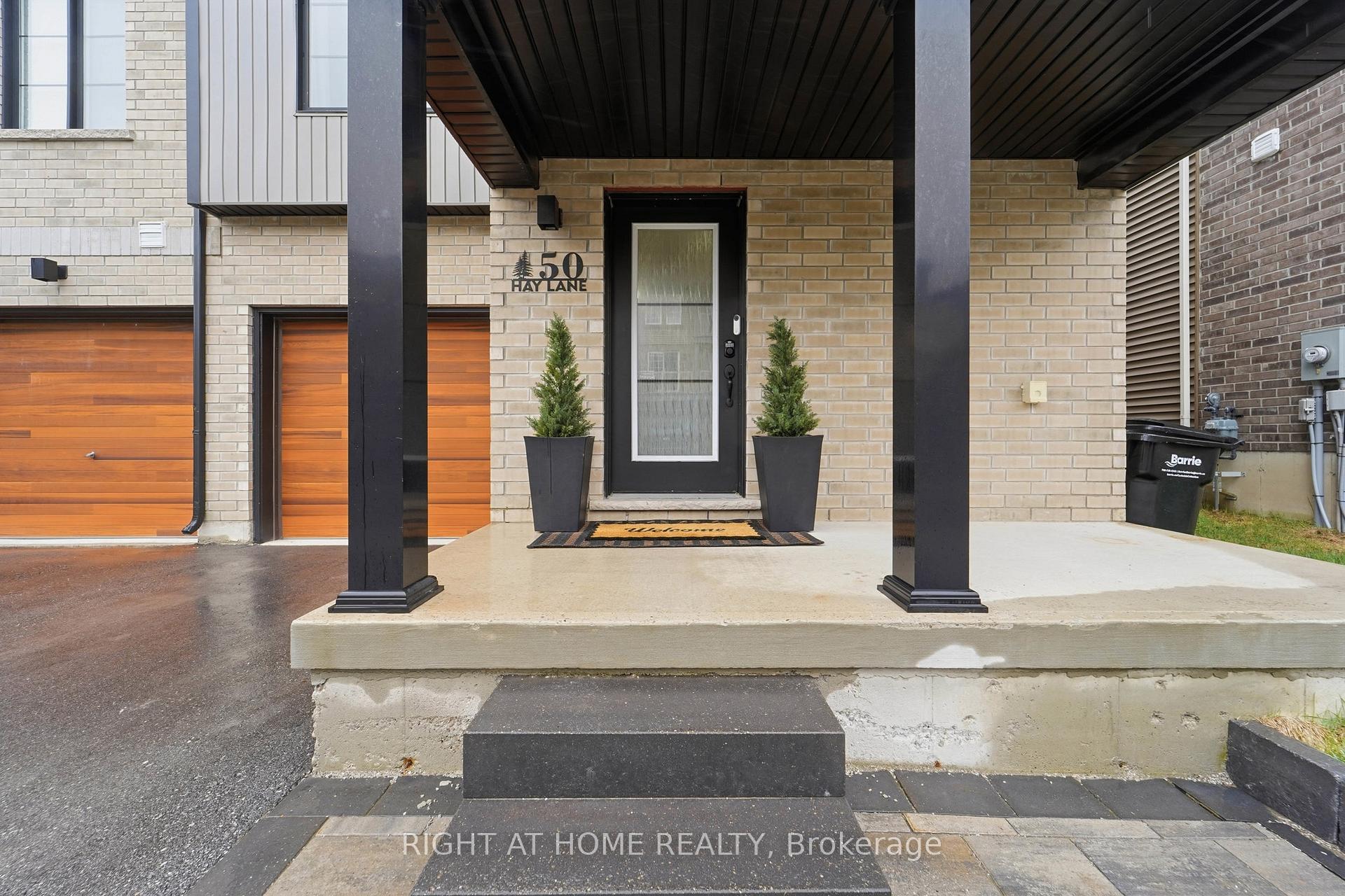 Photo 4 of 50 Hay Lane, Barrie, Rural Barrie Southeast — HOMEH