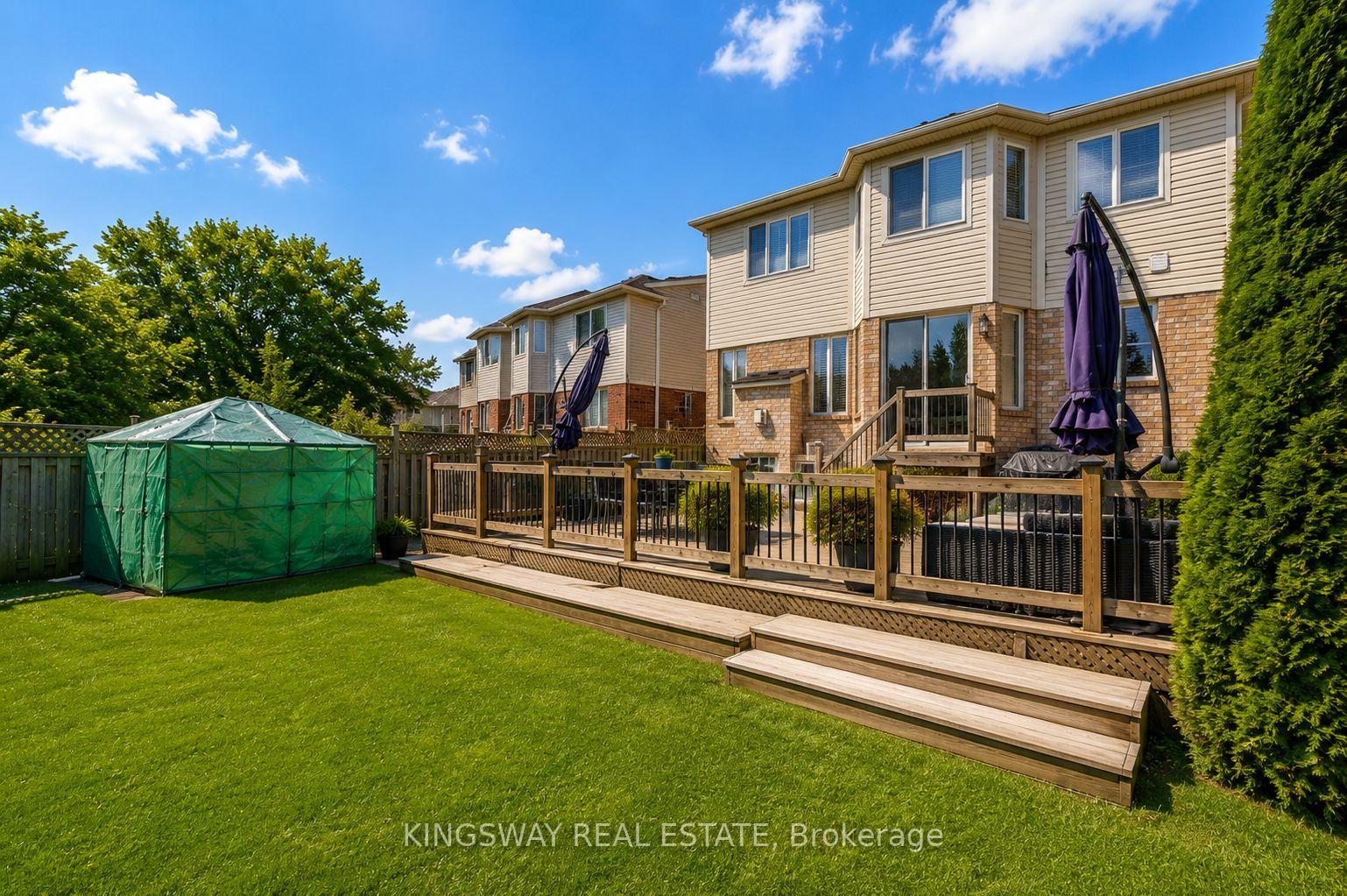 Photo 4 of 222 Baldwin Drive, Cambridge, Silver Heights — HOMEH