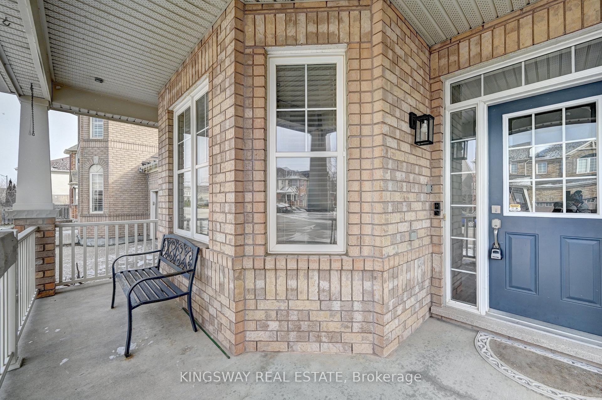 Photo 6 of 222 Baldwin Drive, Cambridge, Silver Heights — HOMEH