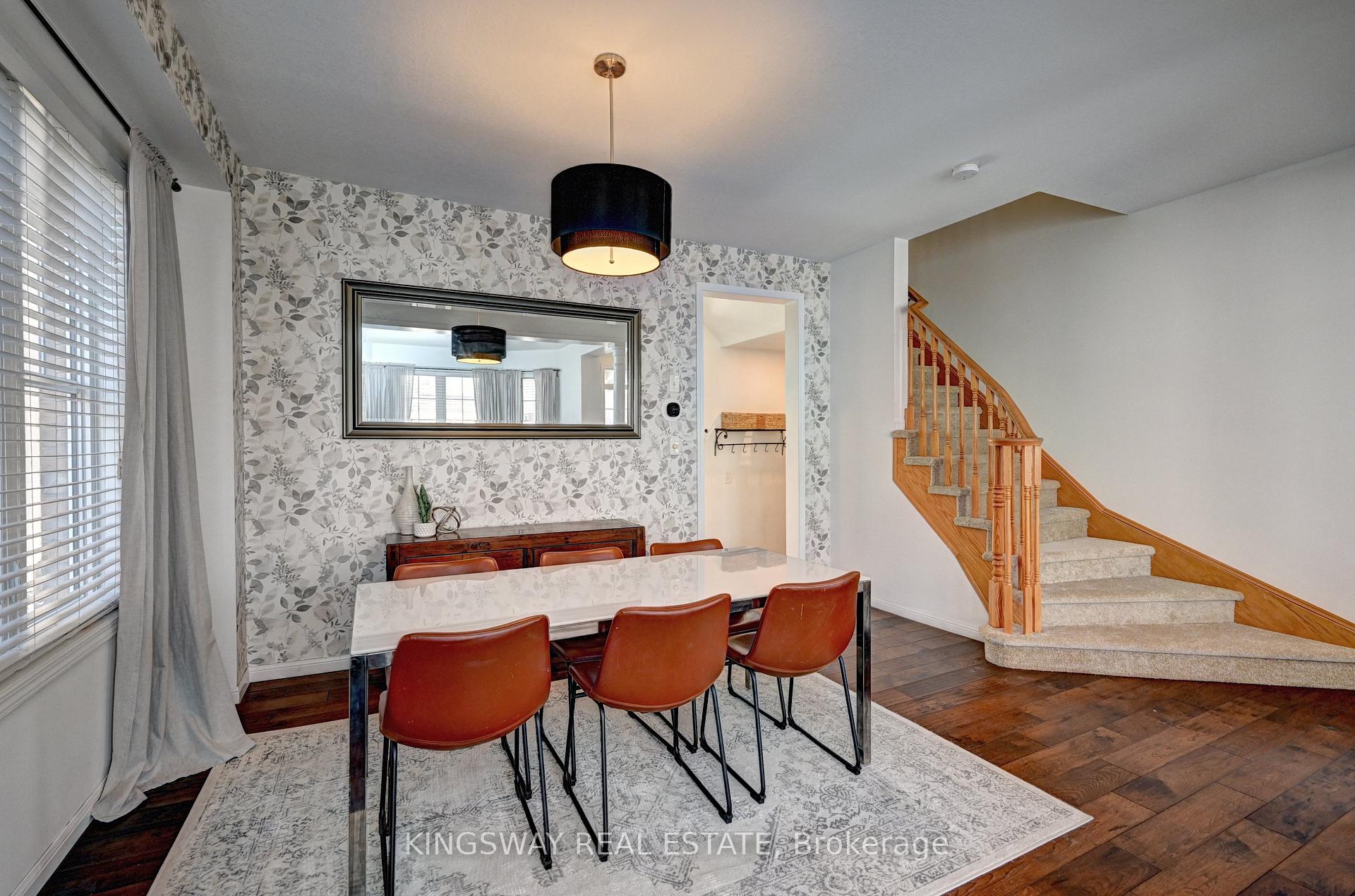 Photo 9 of 222 Baldwin Drive, Cambridge, Silver Heights — HOMEH