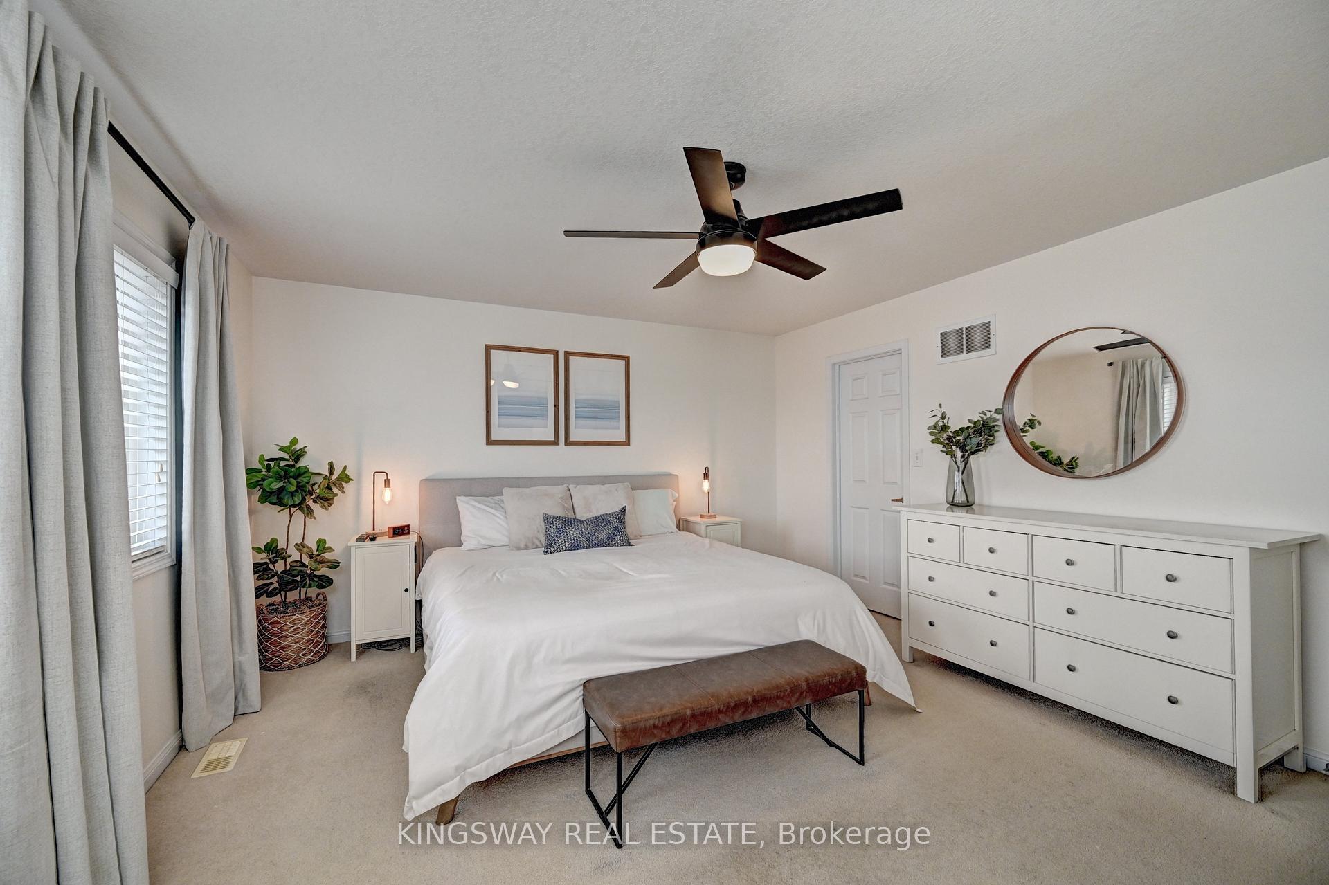 Photo 24 of 222 Baldwin Drive, Cambridge, Silver Heights — HOMEH