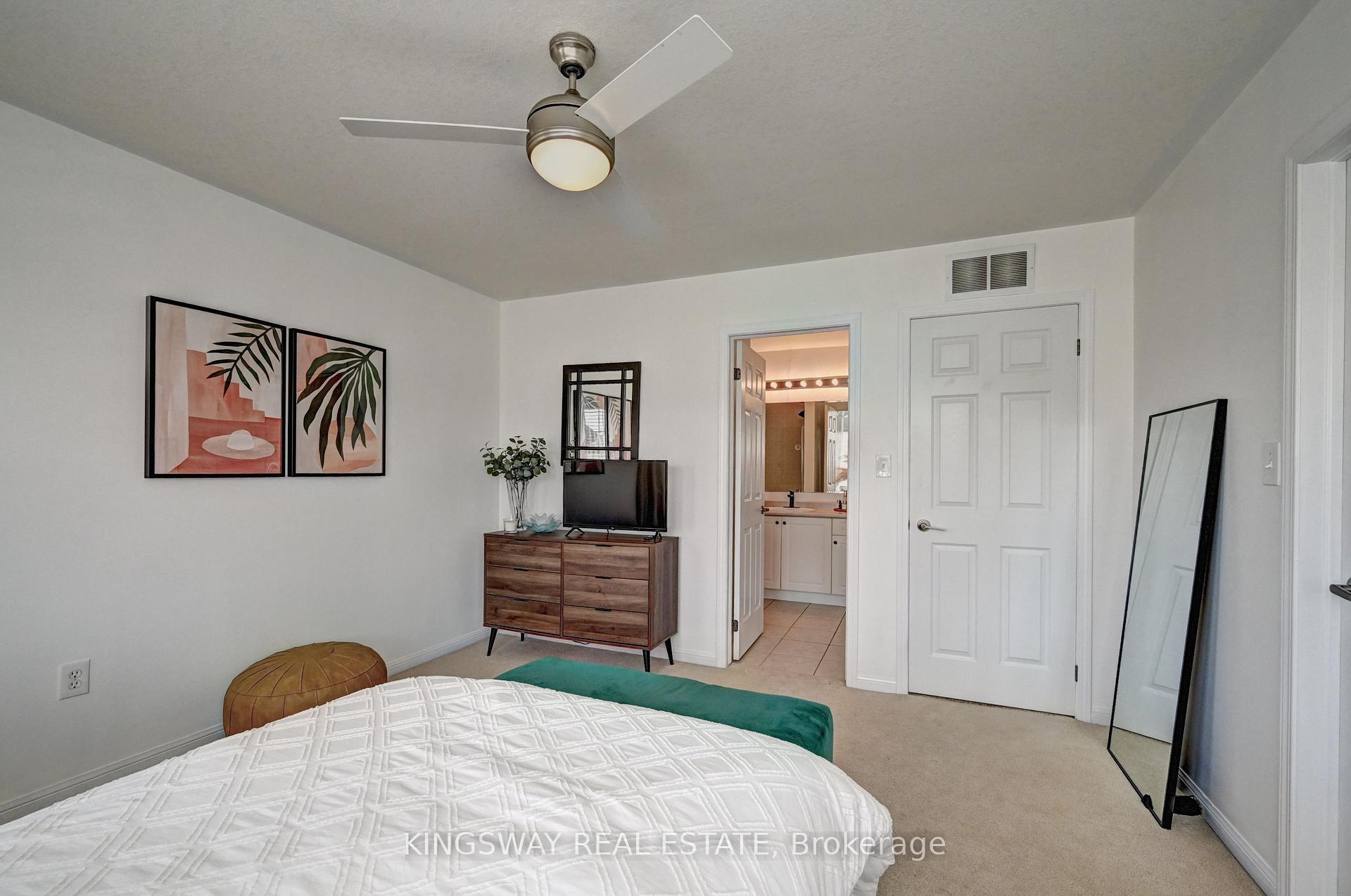 Photo 31 of 222 Baldwin Drive, Cambridge, Silver Heights — HOMEH