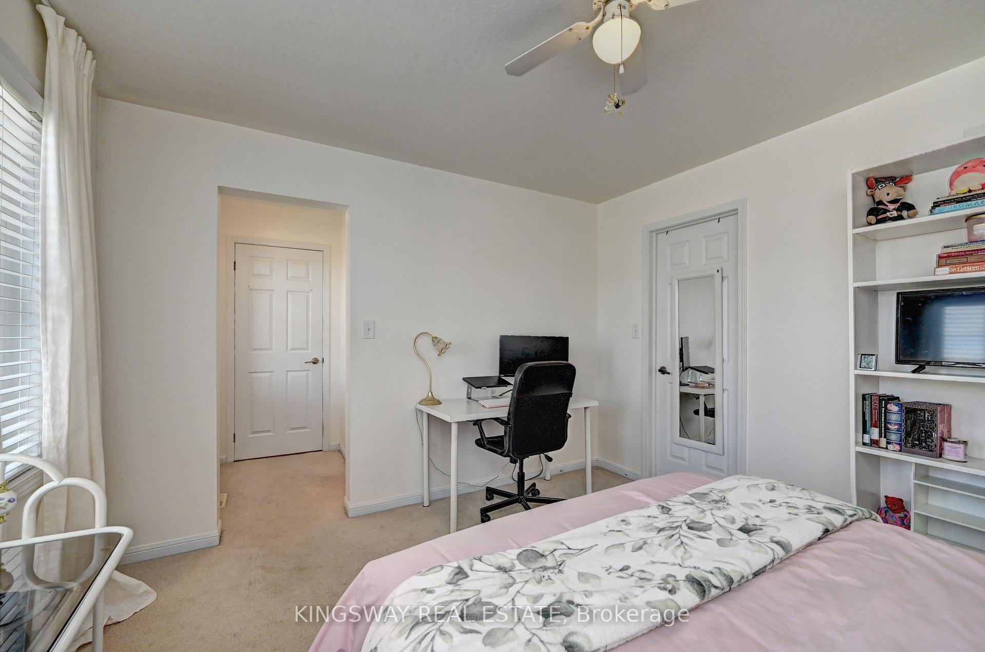 Photo 32 of 222 Baldwin Drive, Cambridge, Silver Heights — HOMEH