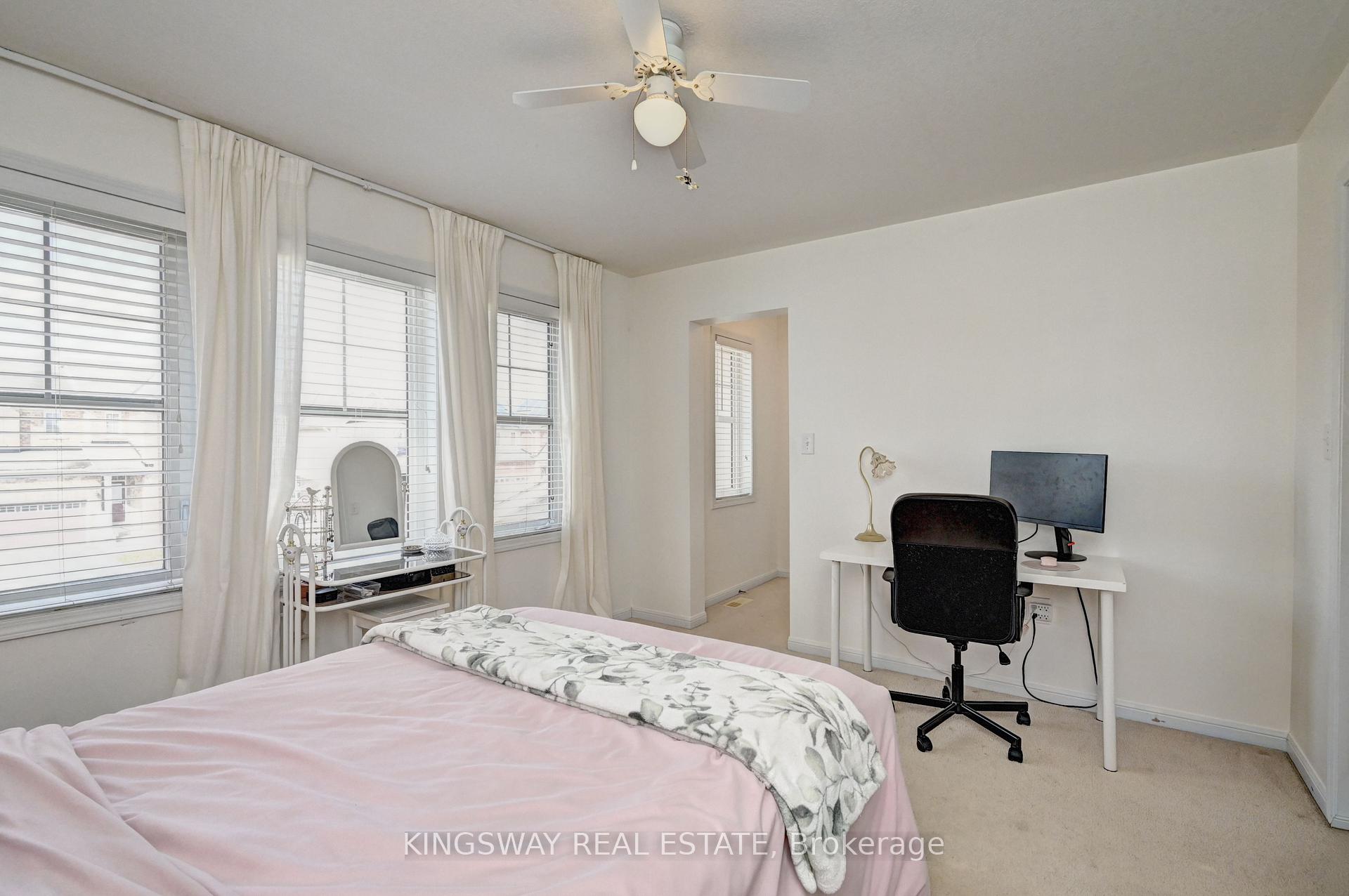 Photo 34 of 222 Baldwin Drive, Cambridge, Silver Heights — HOMEH
