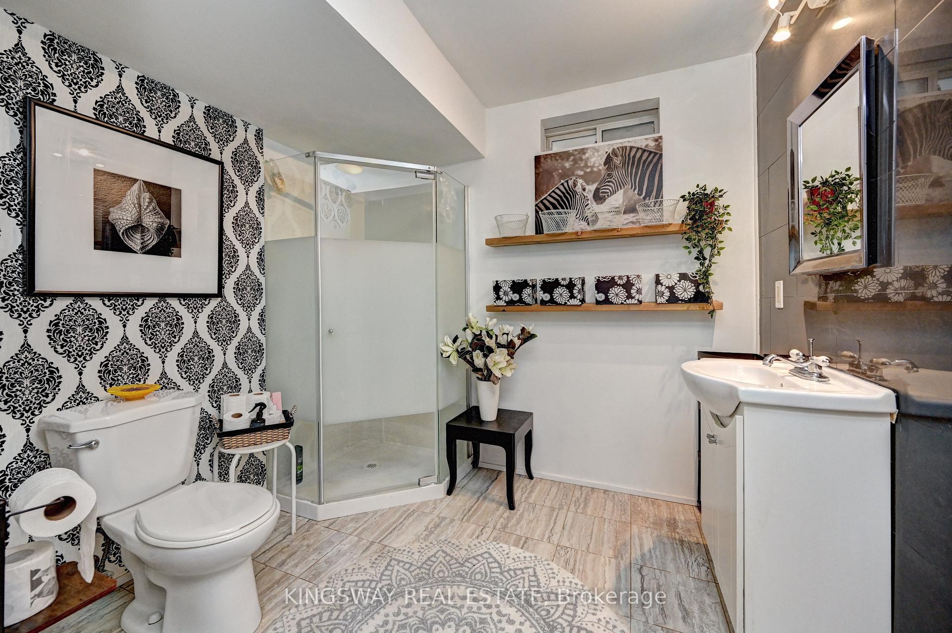 Photo 38 of 222 Baldwin Drive, Cambridge, Silver Heights — HOMEH