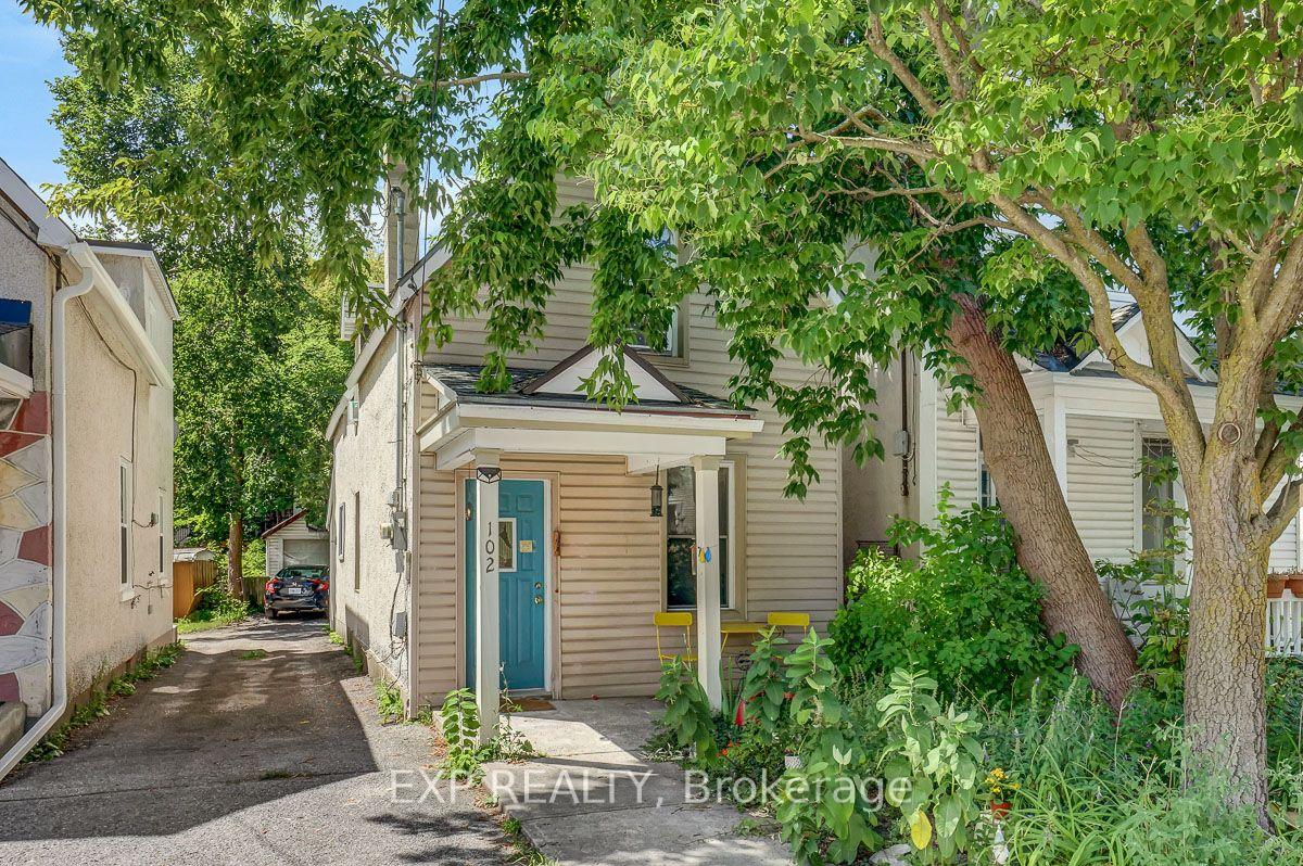 Photo of 102 Lebreton Street N