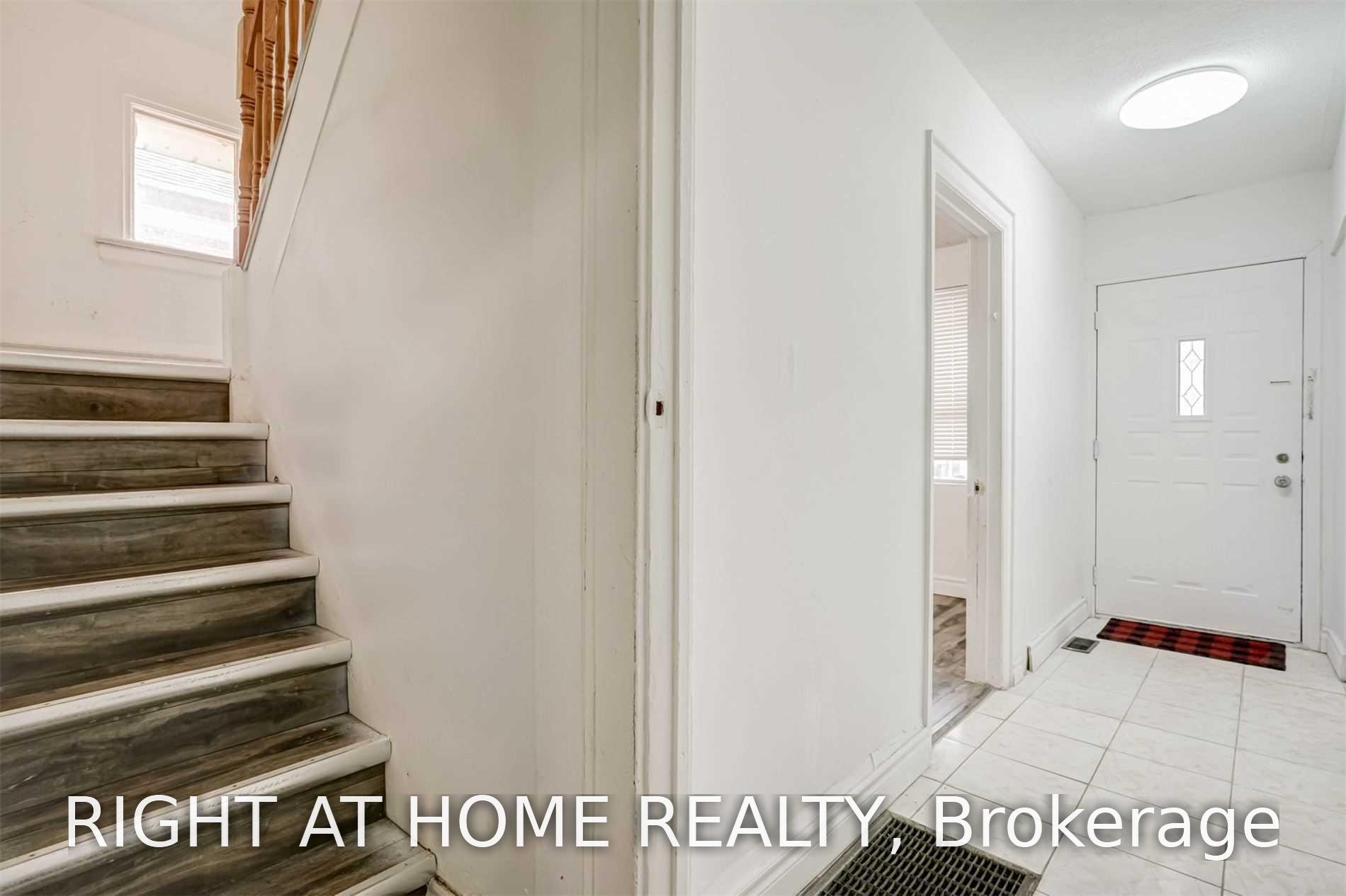 Photo 22 of 54 Byng Avenue, Scarborough, Oakridge — HOMEH