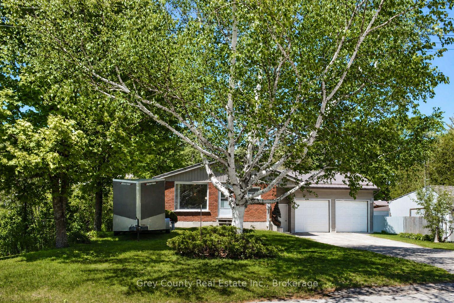 Photo 2 of 580293 Sideroad 60 Side Road W, Chatsworth — HOMEH