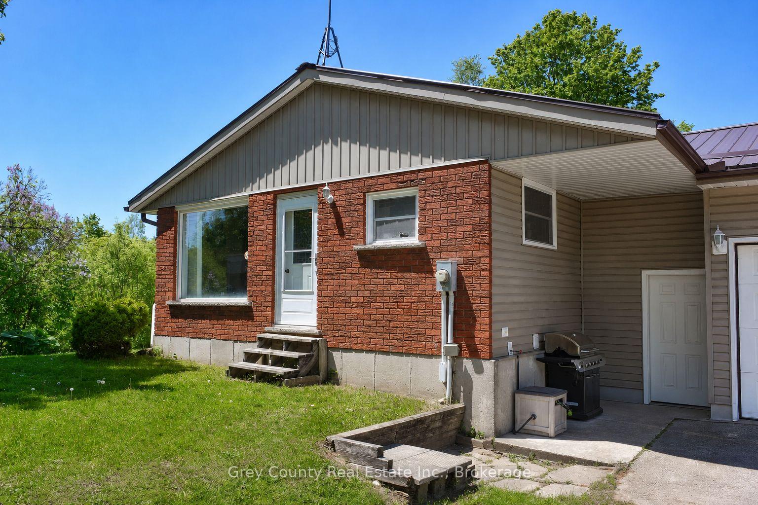 Photo 3 of 580293 Sideroad 60 Side Road W, Chatsworth — HOMEH