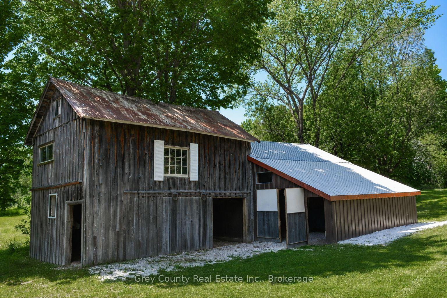 Photo 43 of 580293 Sideroad 60 Side Road W, Chatsworth — HOMEH