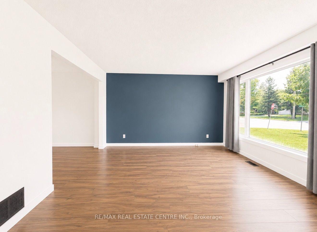 Photo 4 of 247 Eric Street, Clearview, Stayner — HOMEH