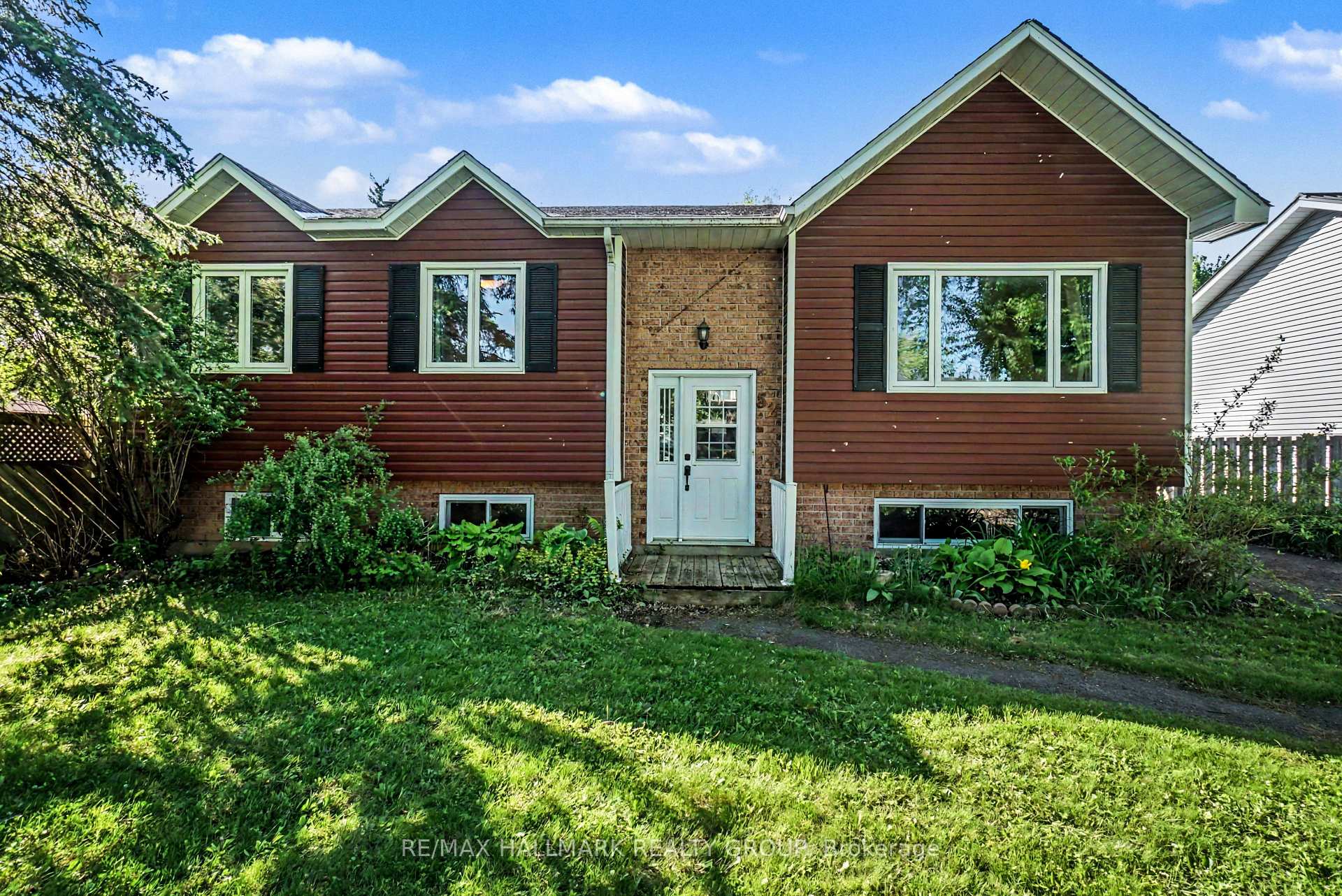 Photo 1 of 52 Castlebeau Street, Russell, Embrun — HOMEH