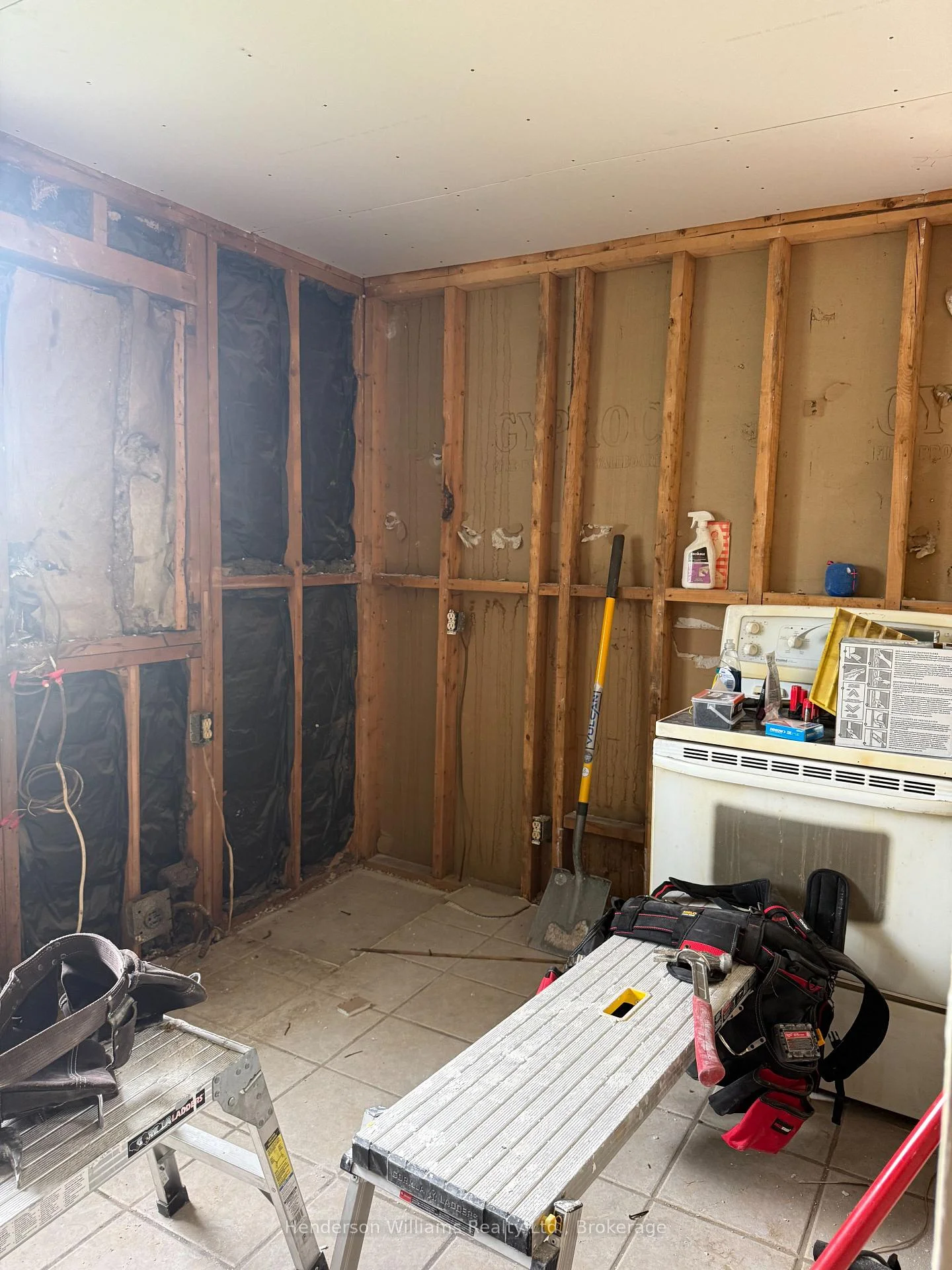 Photo 23 of 122 Golfdale Road, Belleville, Belleville Ward — HOMEH