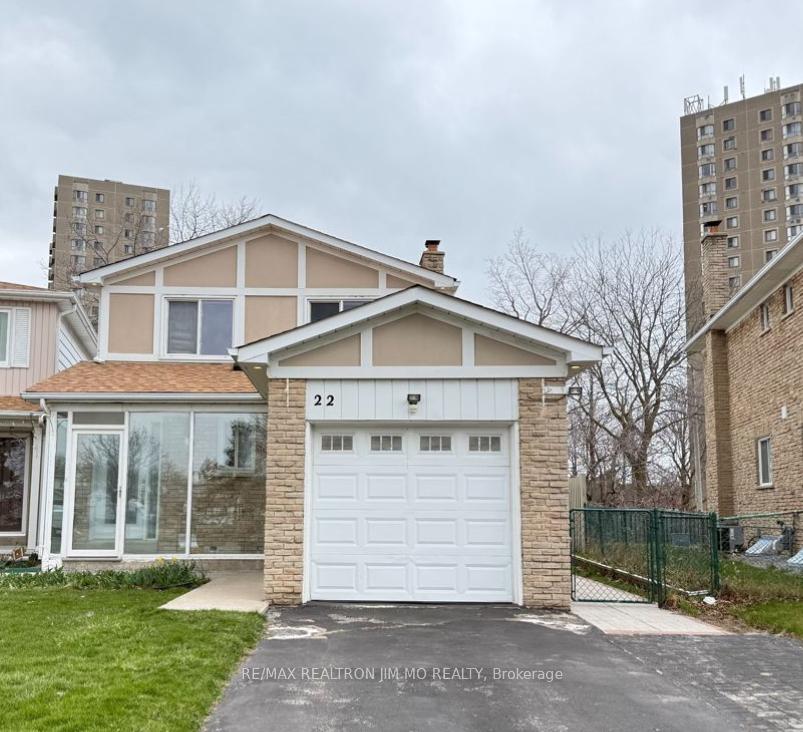 Front of Unit Lower, 22 Hartleywood Drive