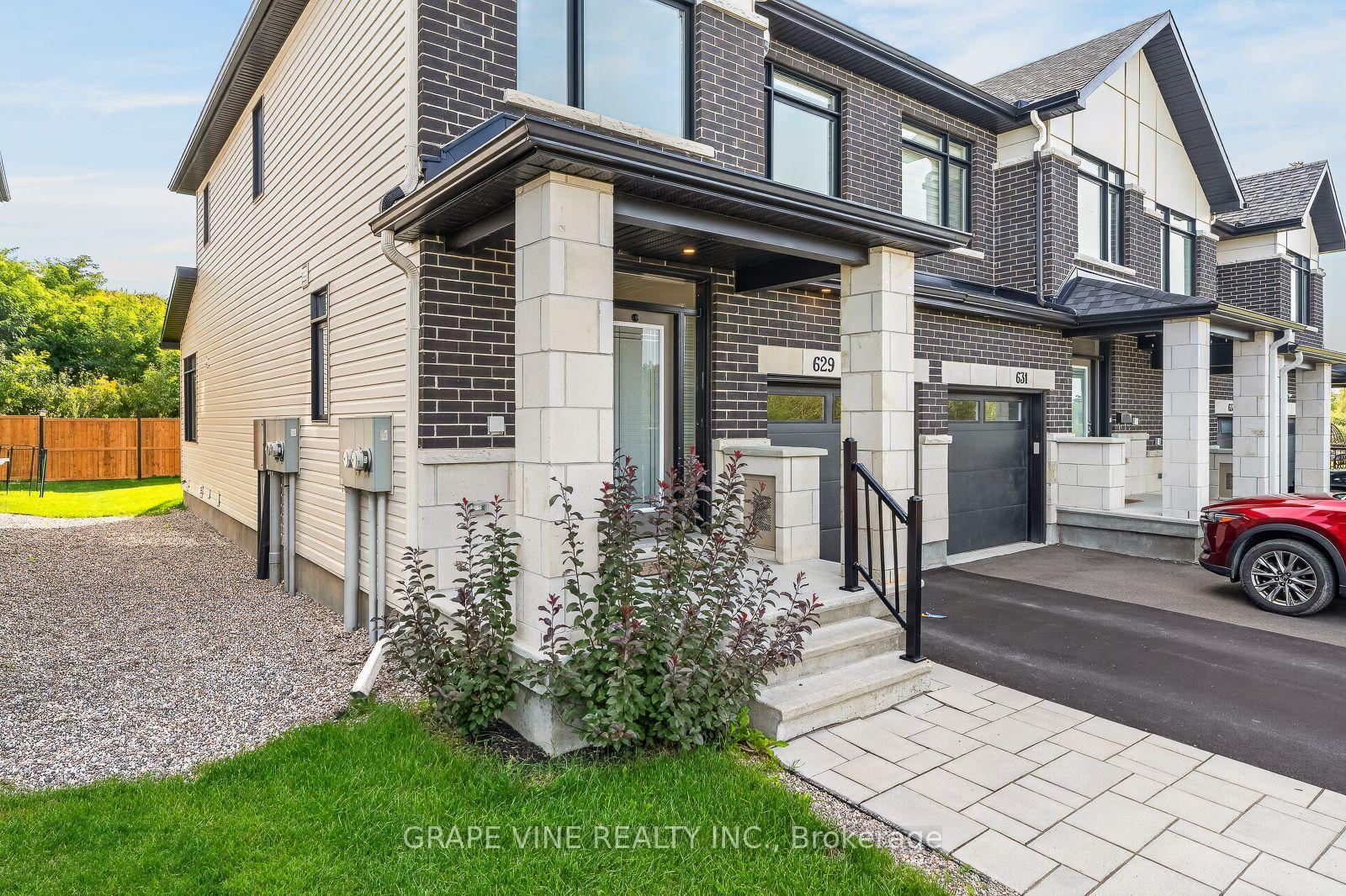 Photo 2 of 629 Knotridge Street, Ottawa, Mer Bleue/Bradley Estates/Anderson Park — HOMEH