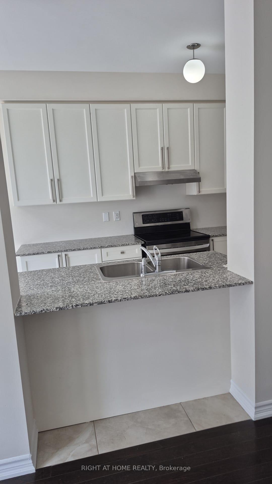 Photo 7 of 133 Allegranza Avenue, Vaughan, Vellore Village — HOMEH