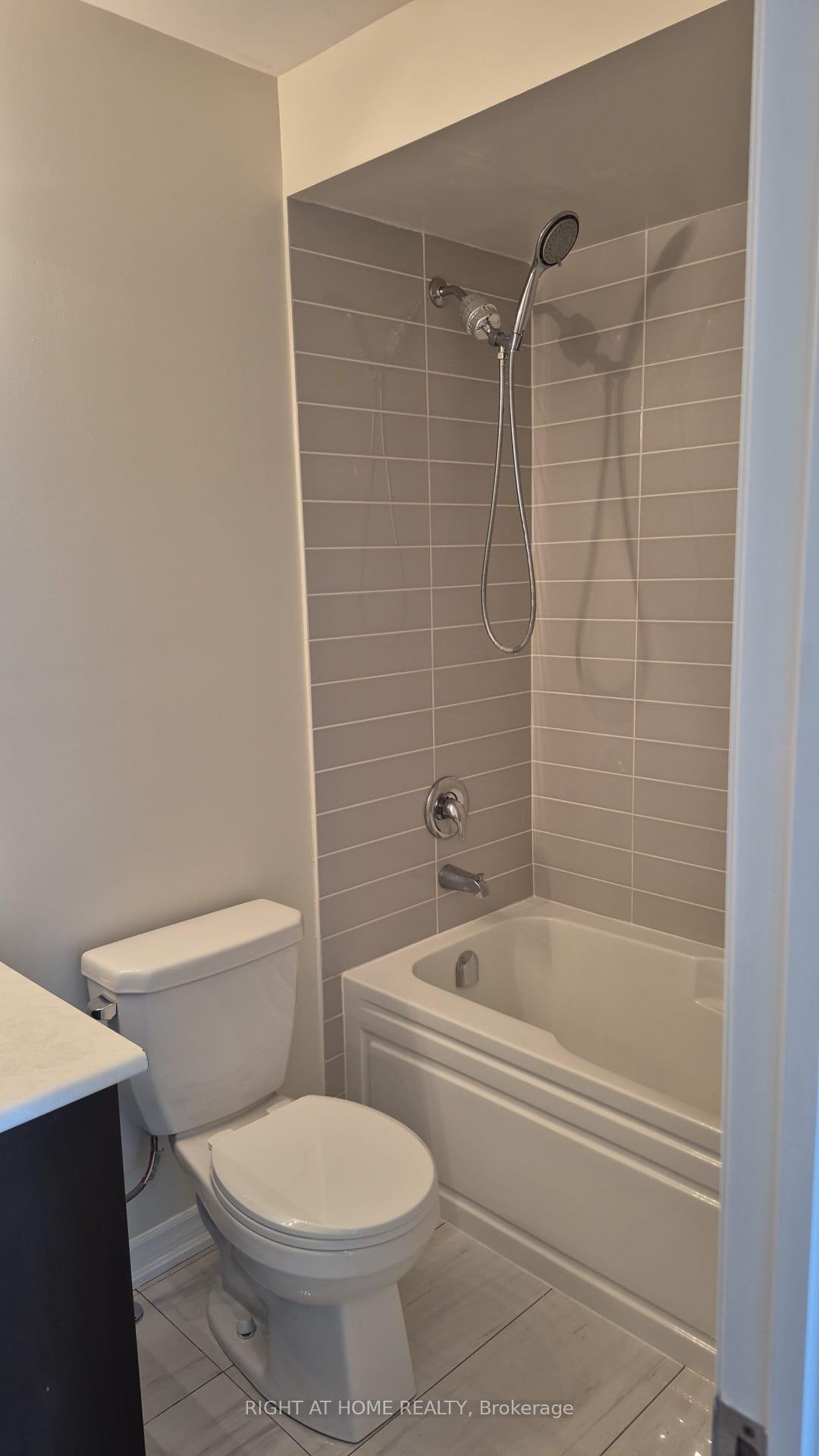 Photo 16 of 133 Allegranza Avenue, Vaughan, Vellore Village — HOMEH