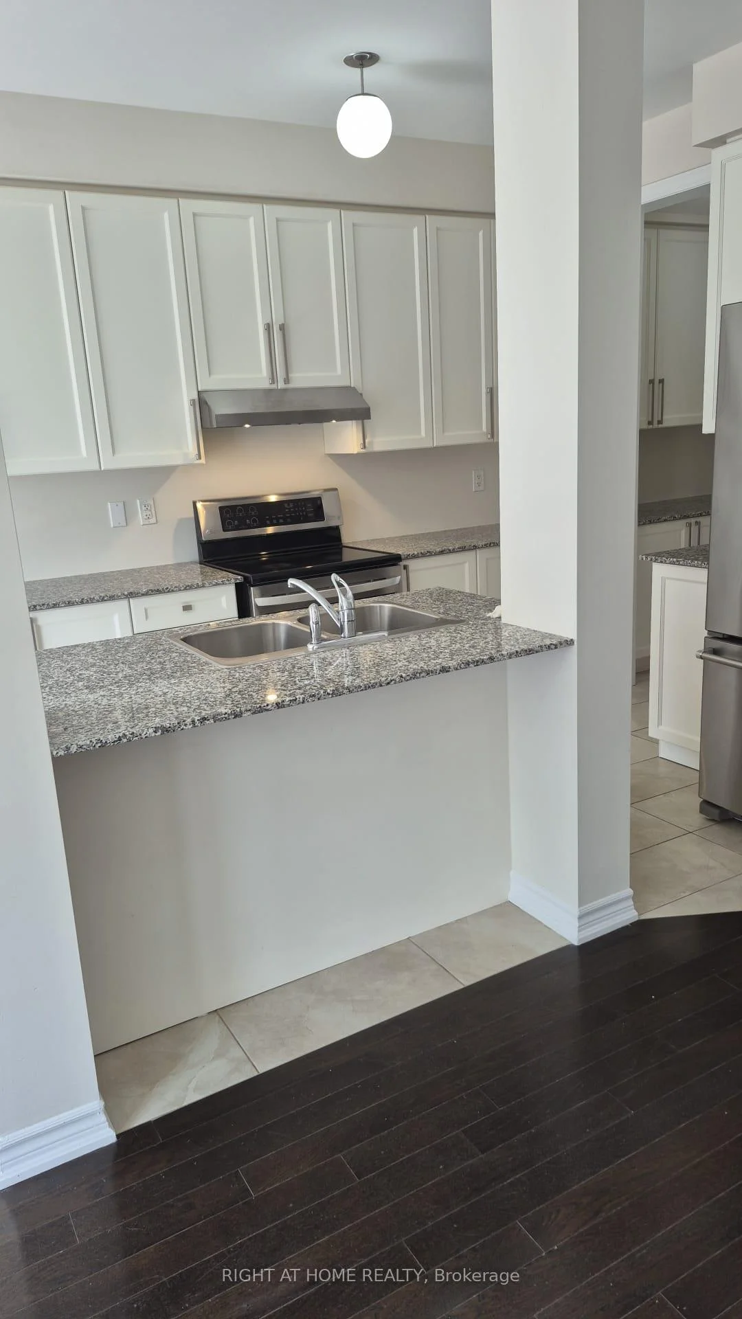 Photo 6 of 133 Allegranza Avenue, Vaughan, Vellore Village — HOMEH