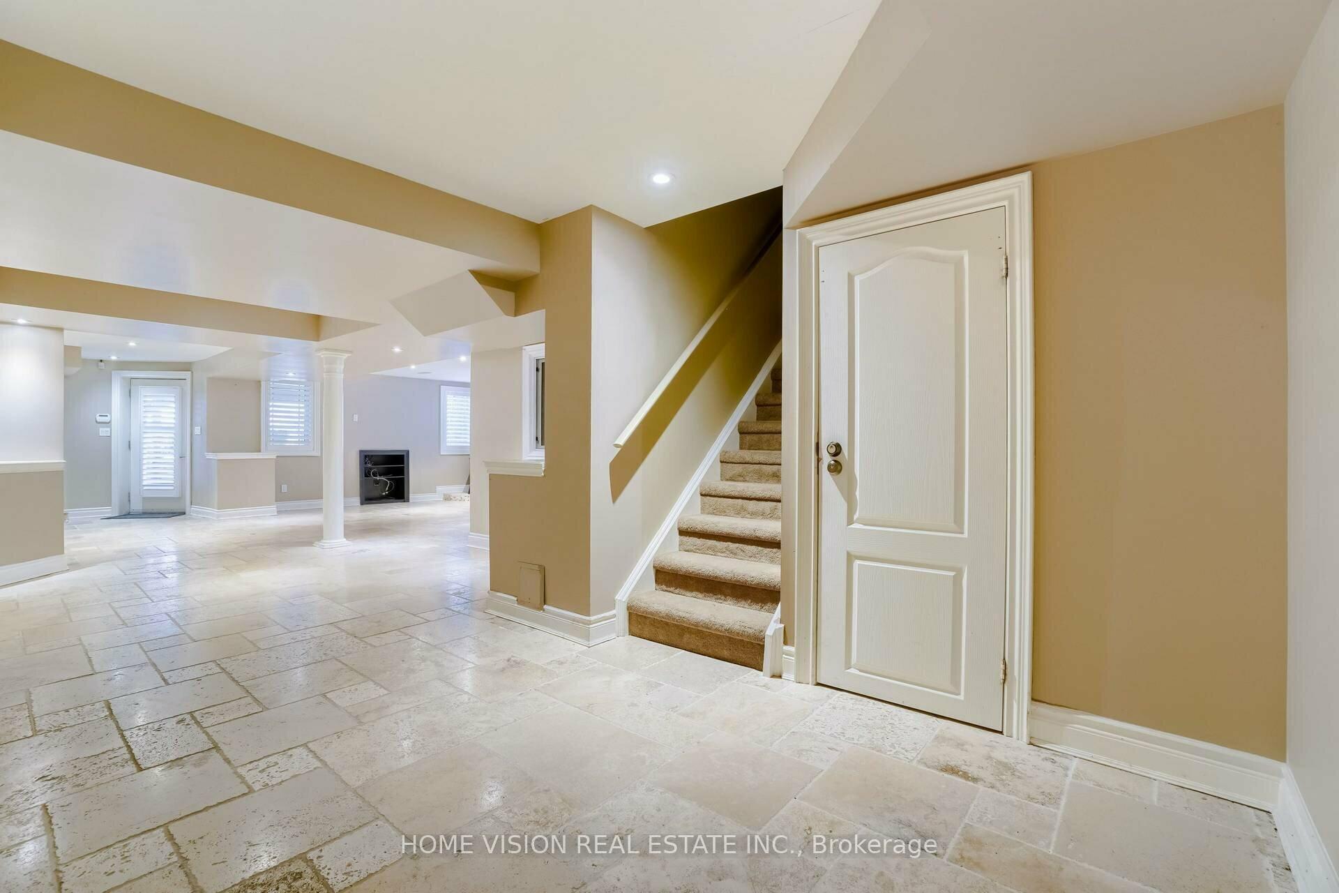 Photo 4 of Unit BSMT, 24 Sandbanks Drive E, Richmond Hill, Oak Ridges Lake Wilcox — HOMEH