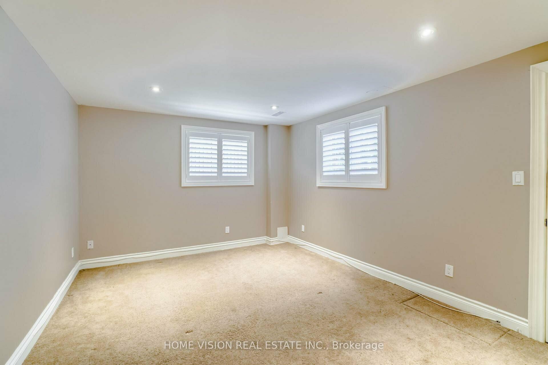 Photo 14 of Unit BSMT, 24 Sandbanks Drive E, Richmond Hill, Oak Ridges Lake Wilcox — HOMEH
