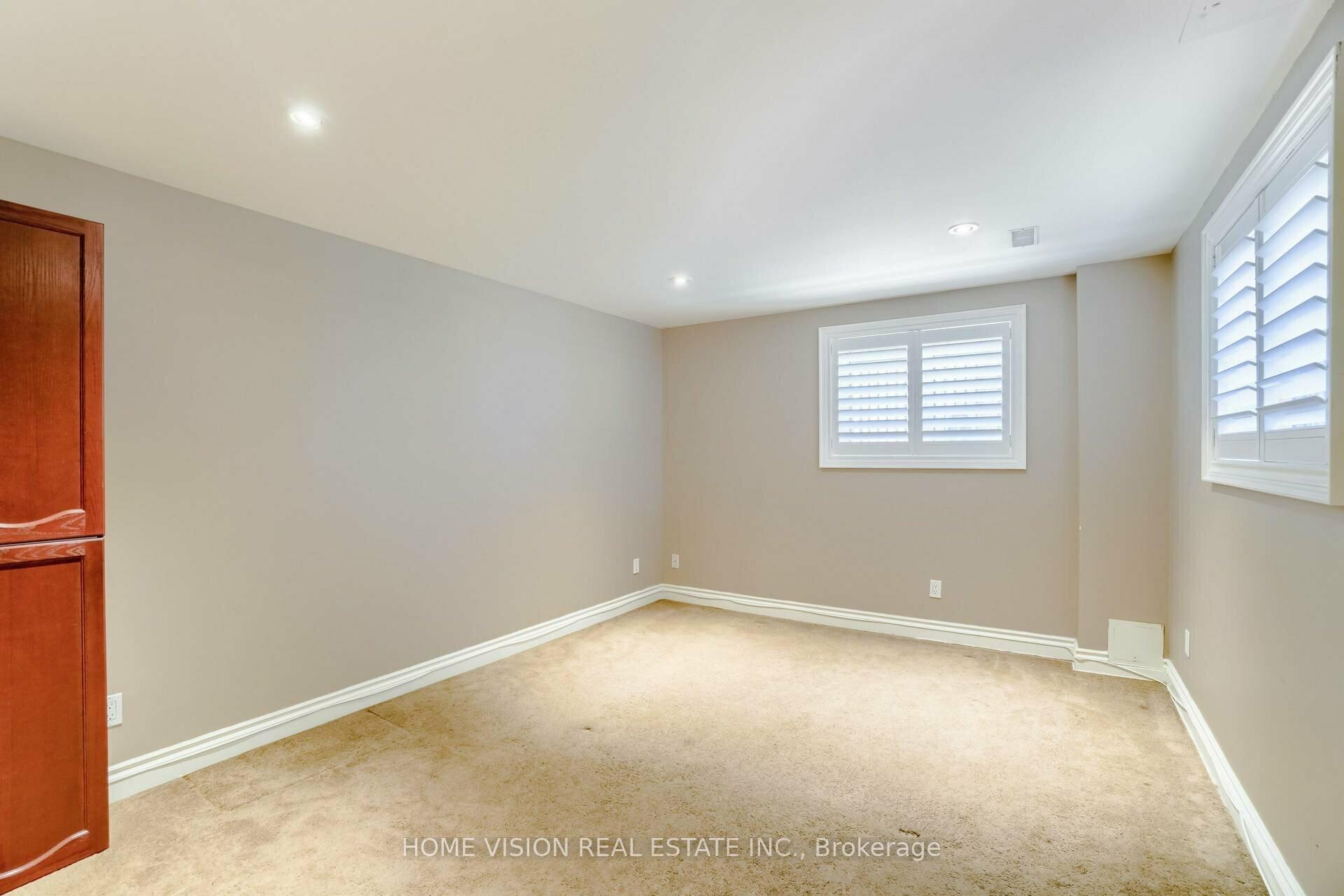 Photo 15 of Unit BSMT, 24 Sandbanks Drive E, Richmond Hill, Oak Ridges Lake Wilcox — HOMEH
