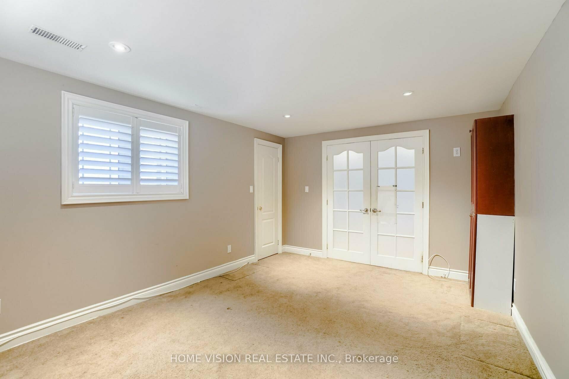Photo 16 of Unit BSMT, 24 Sandbanks Drive E, Richmond Hill, Oak Ridges Lake Wilcox — HOMEH
