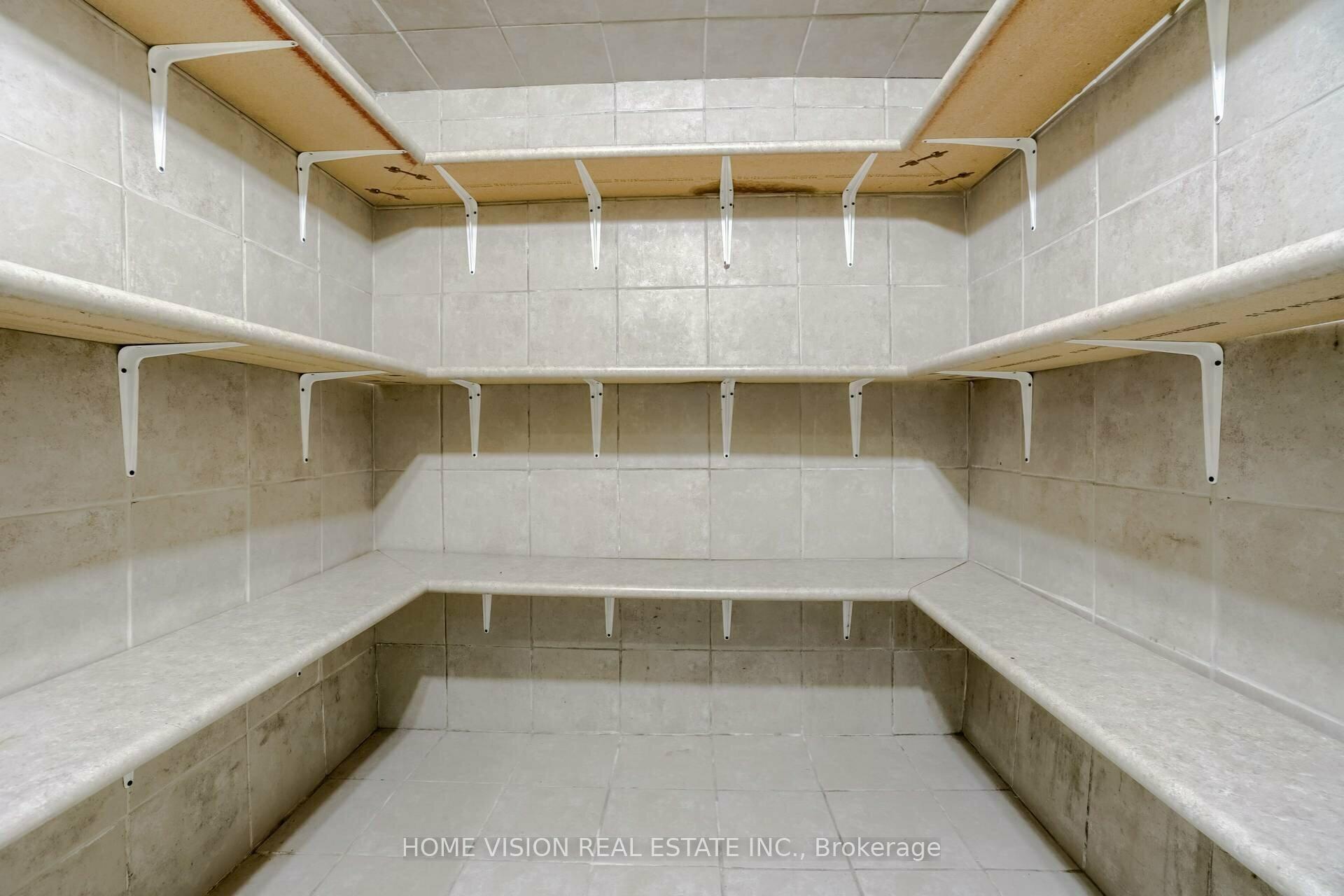 Photo 21 of Unit BSMT, 24 Sandbanks Drive E, Richmond Hill, Oak Ridges Lake Wilcox — HOMEH