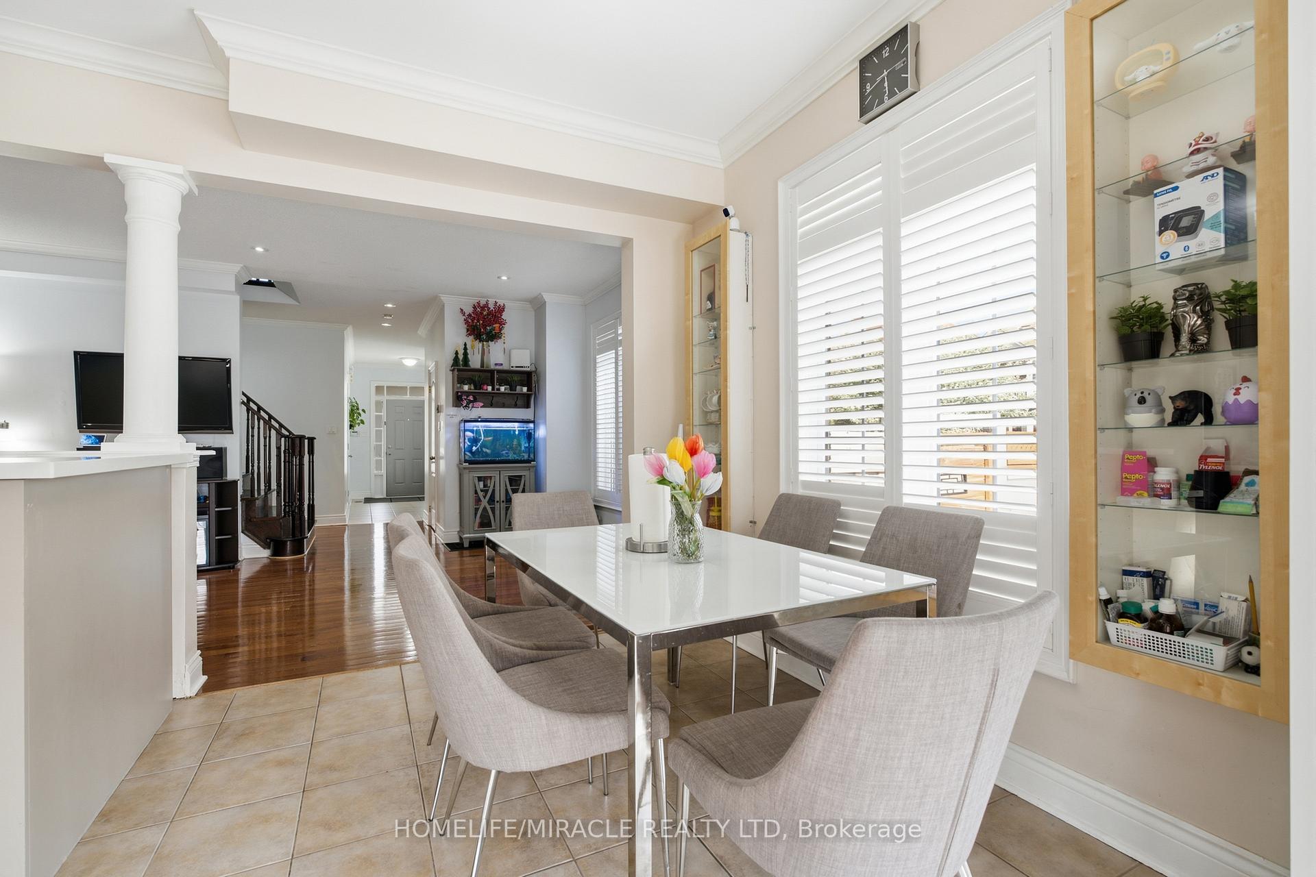 Photo 15 of 243 Venice Gate Drive, Vaughan, Vellore Village — HOMEH