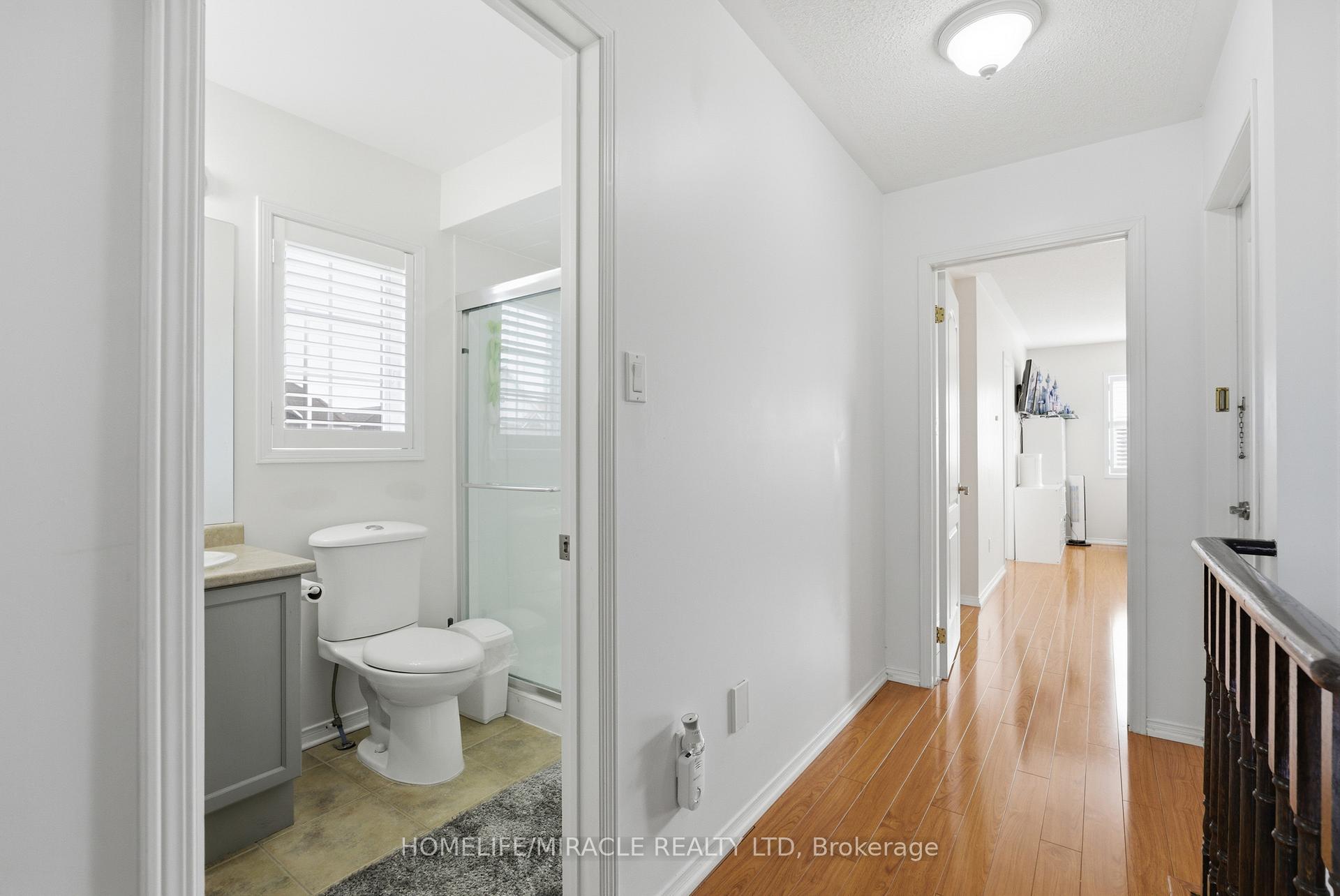 Photo 22 of 243 Venice Gate Drive, Vaughan, Vellore Village — HOMEH