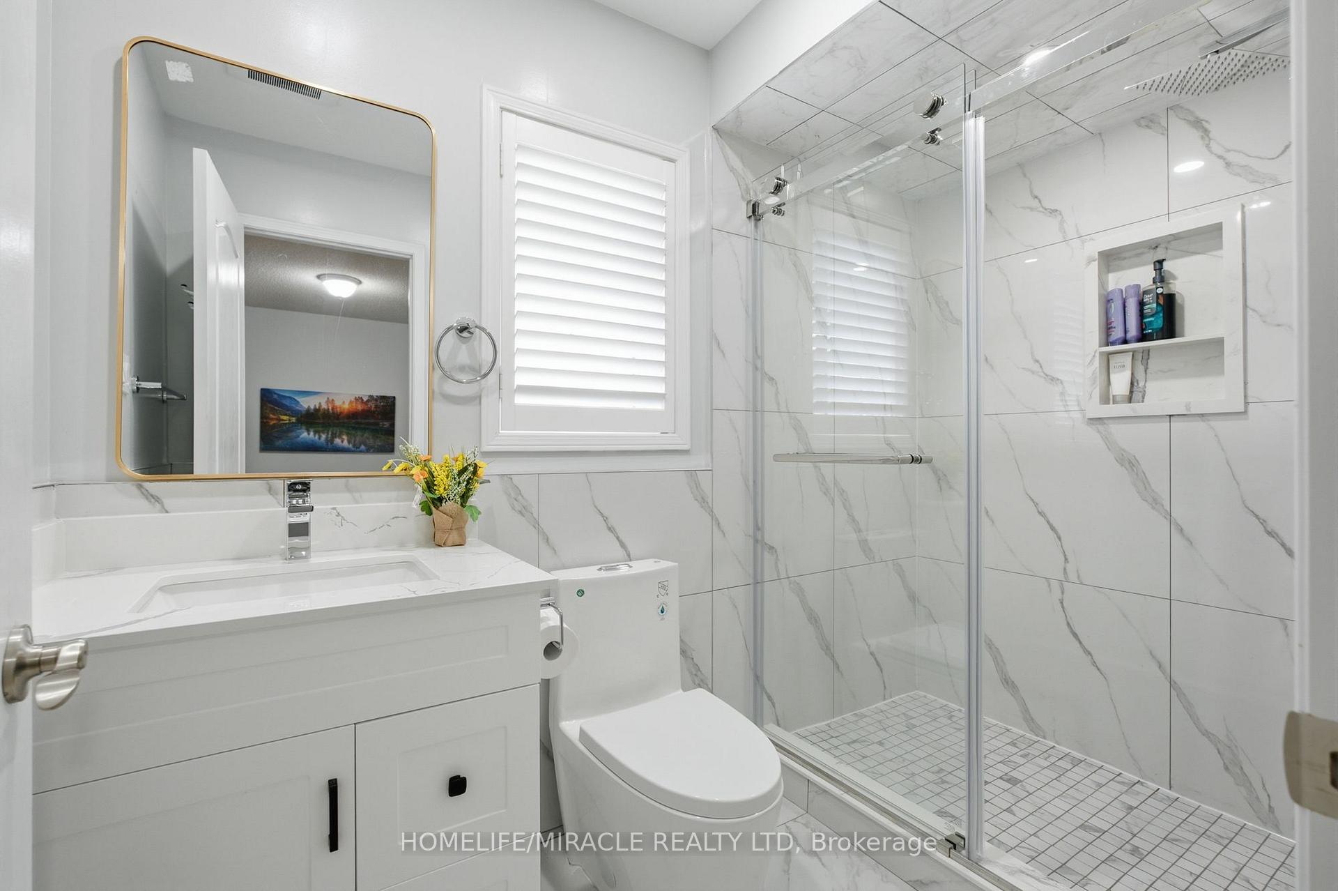 Photo 37 of 243 Venice Gate Drive, Vaughan, Vellore Village — HOMEH