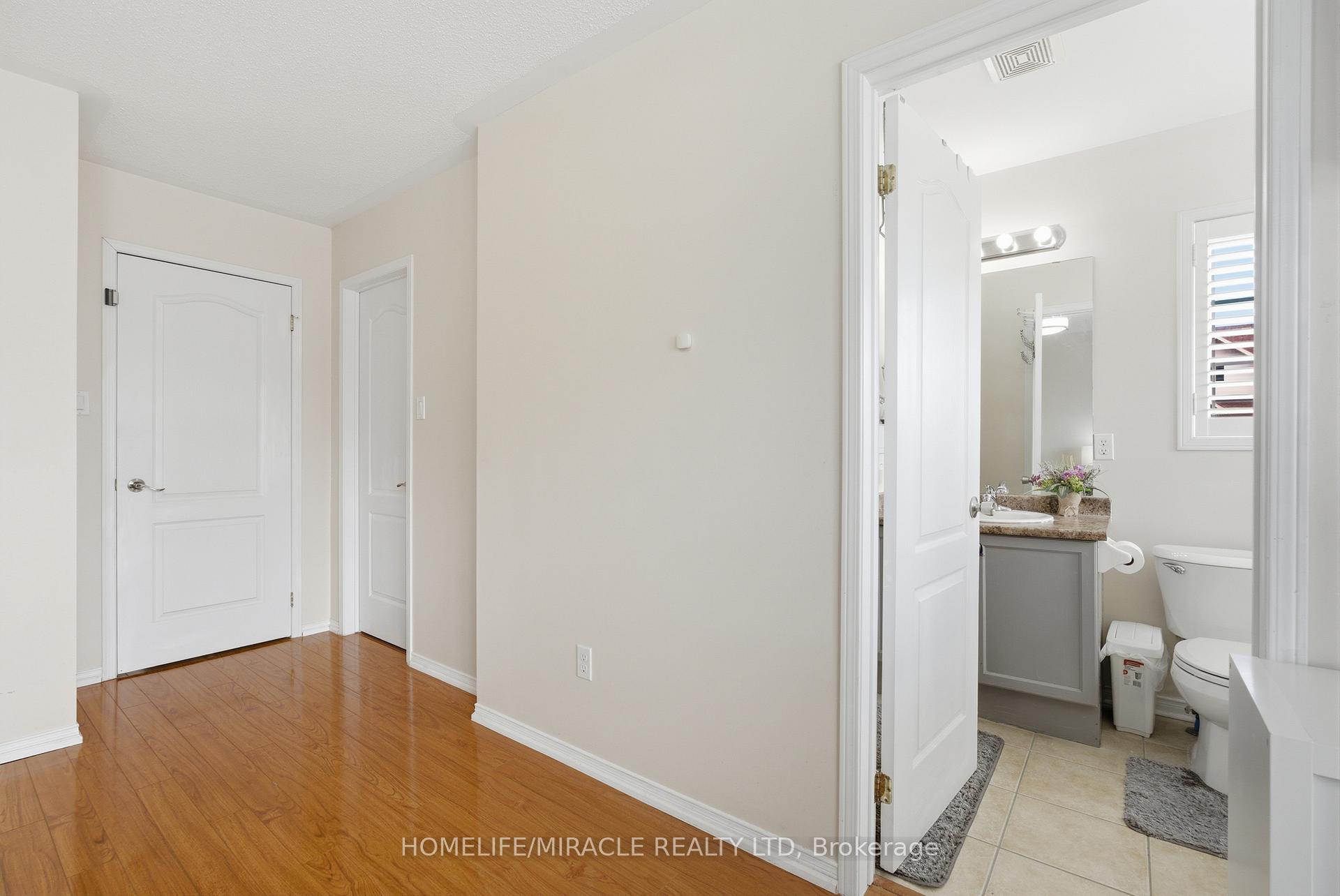 Photo 28 of 243 Venice Gate Drive, Vaughan, Vellore Village — HOMEH