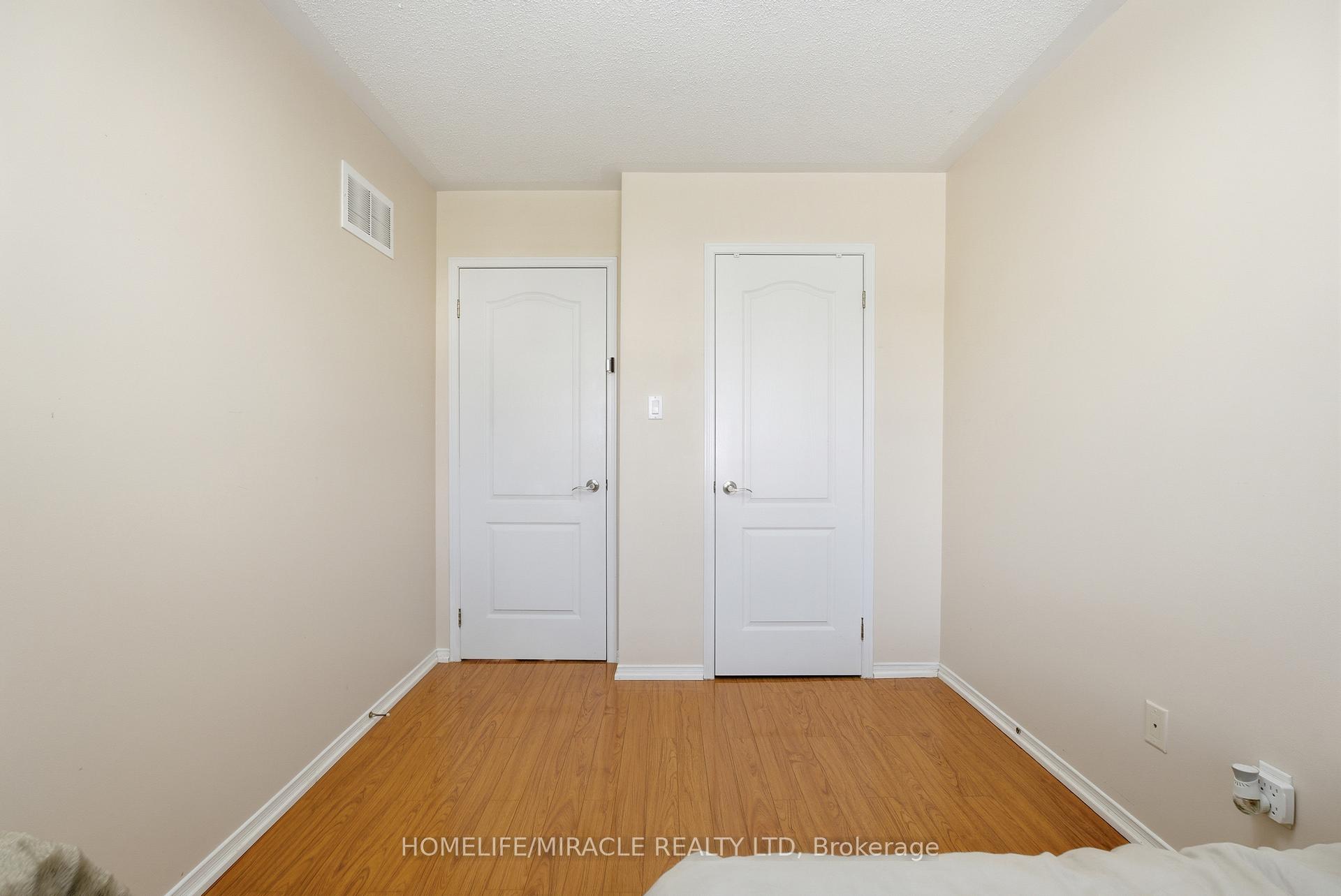 Photo 33 of 243 Venice Gate Drive, Vaughan, Vellore Village — HOMEH