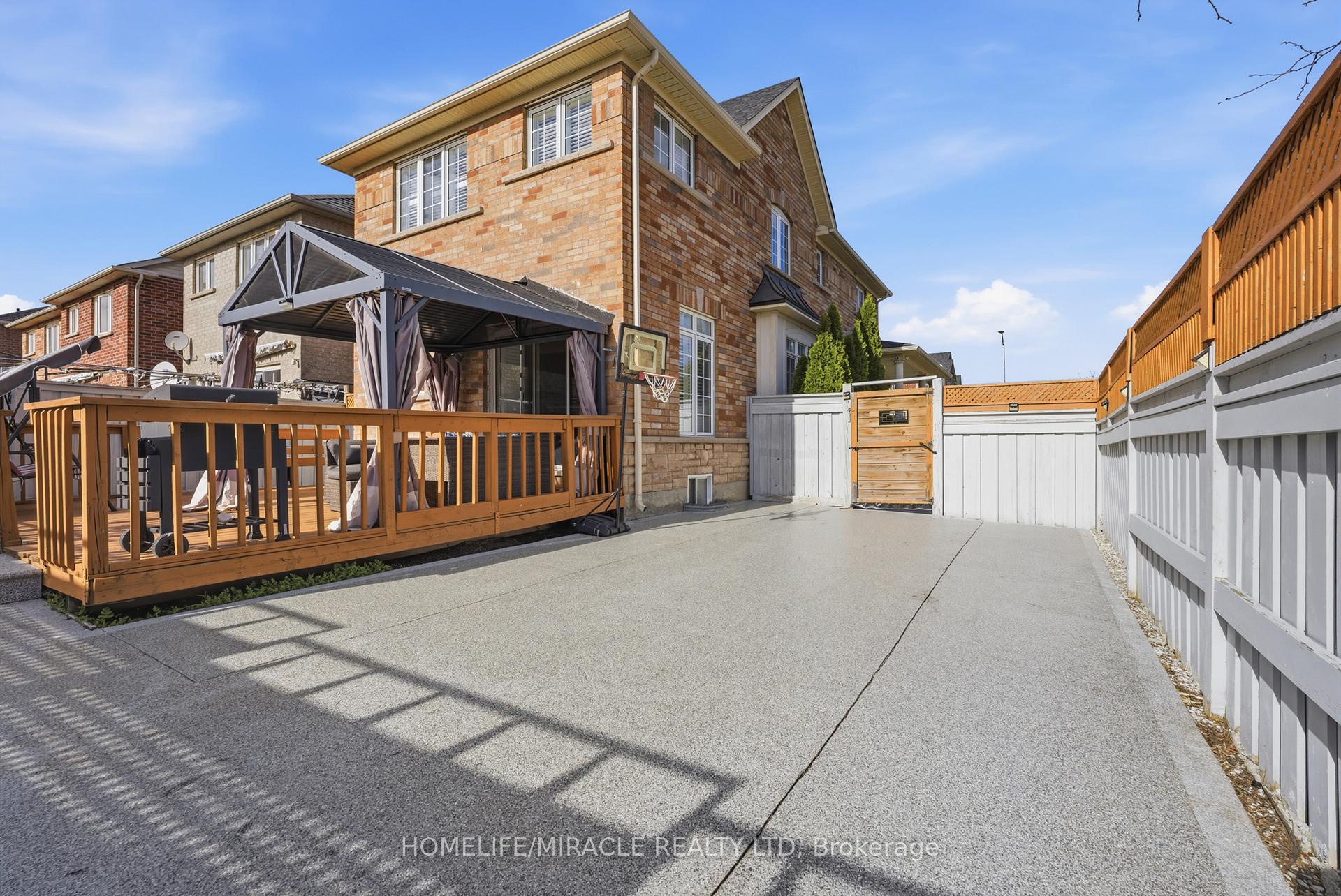 Photo 54 of 243 Venice Gate Drive, Vaughan, Vellore Village — HOMEH