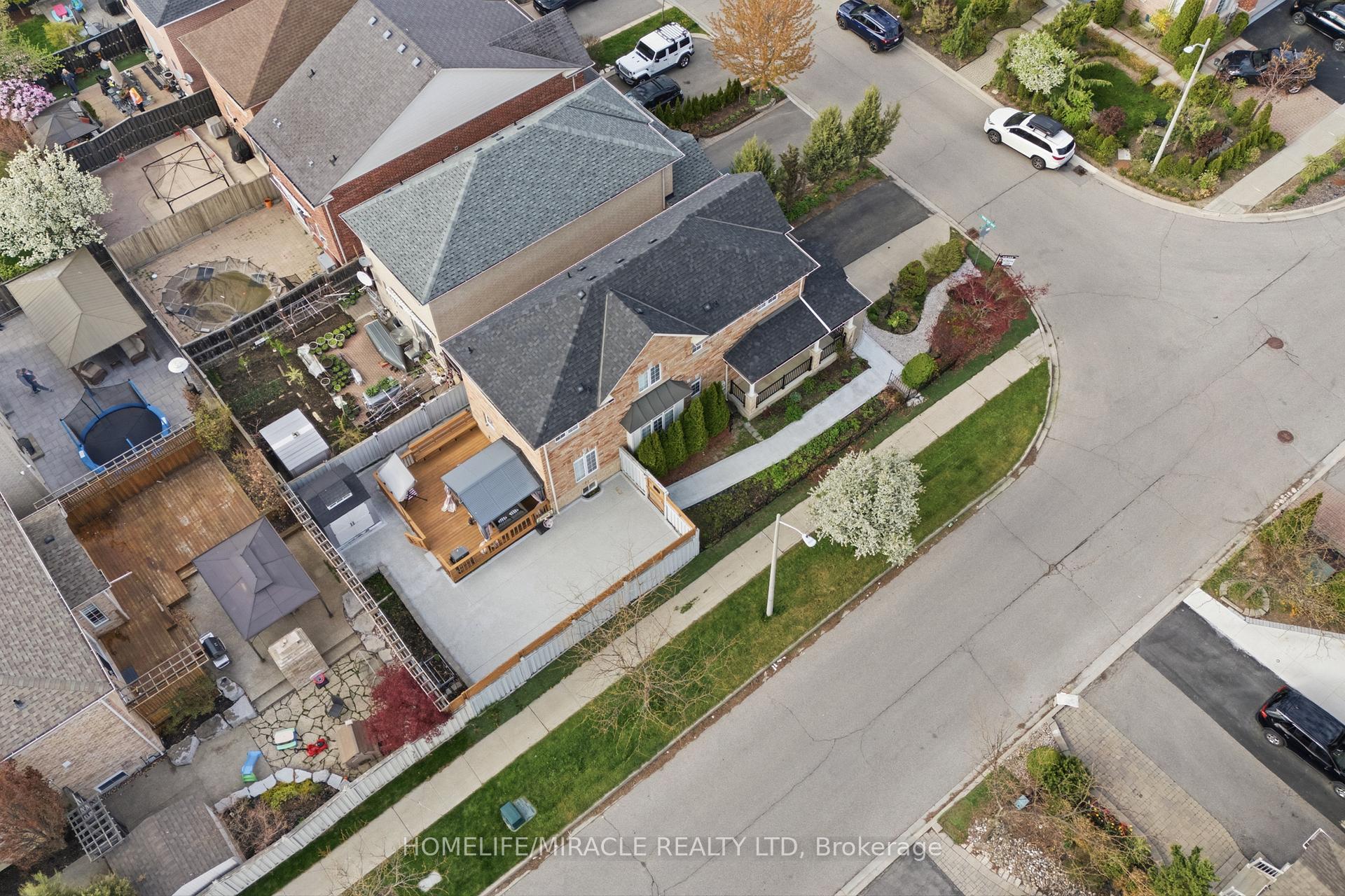 Photo 56 of 243 Venice Gate Drive, Vaughan, Vellore Village — HOMEH