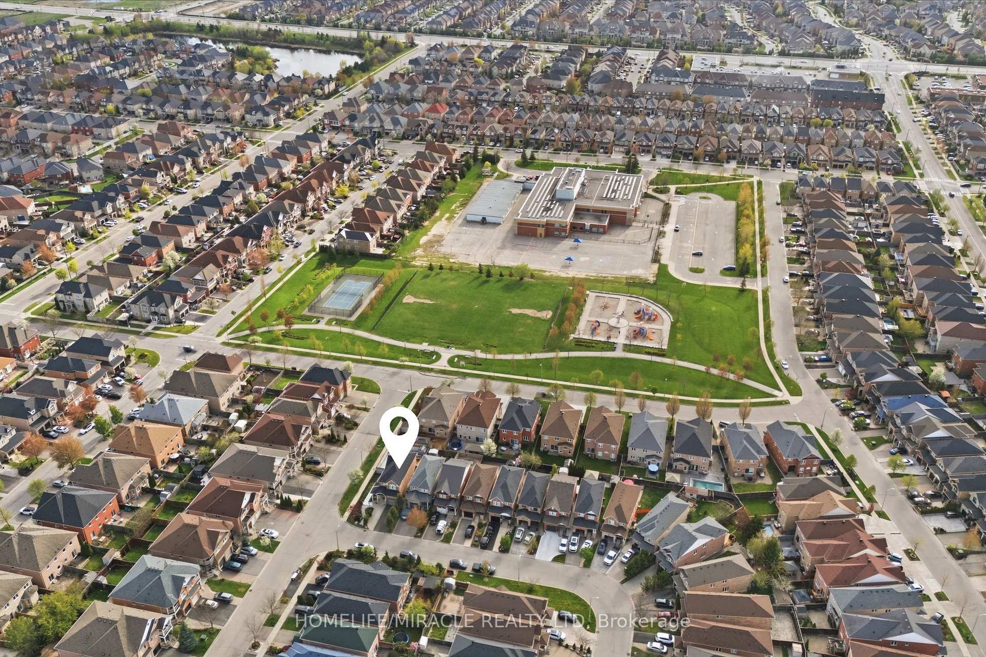 Photo 59 of 243 Venice Gate Drive, Vaughan, Vellore Village — HOMEH