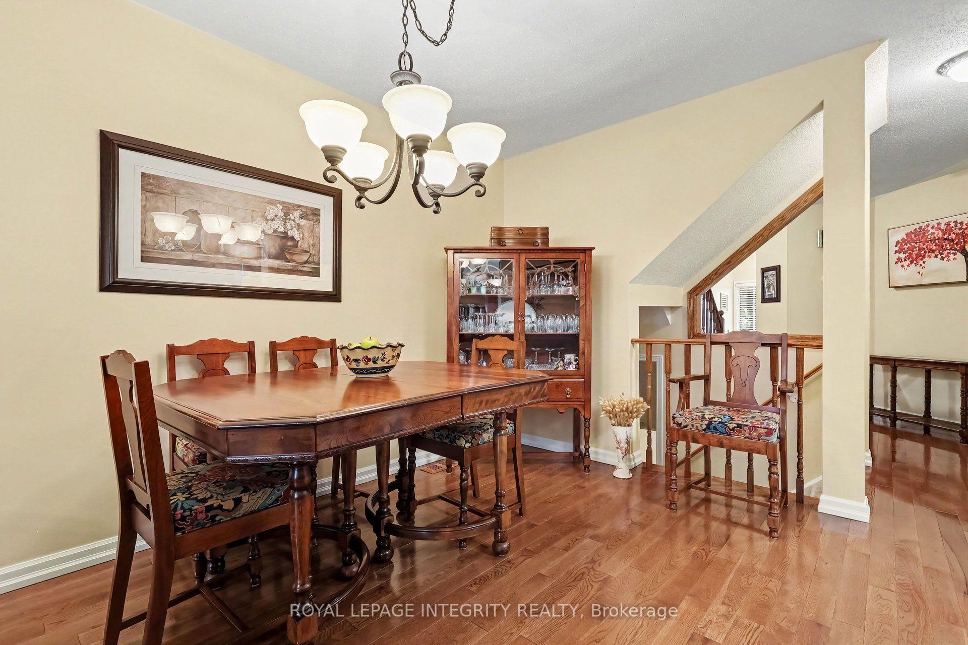 Photo 9 of 16 Streamwood Lane, Ottawa, Hunt Club Park/Greenboro — HOMEH