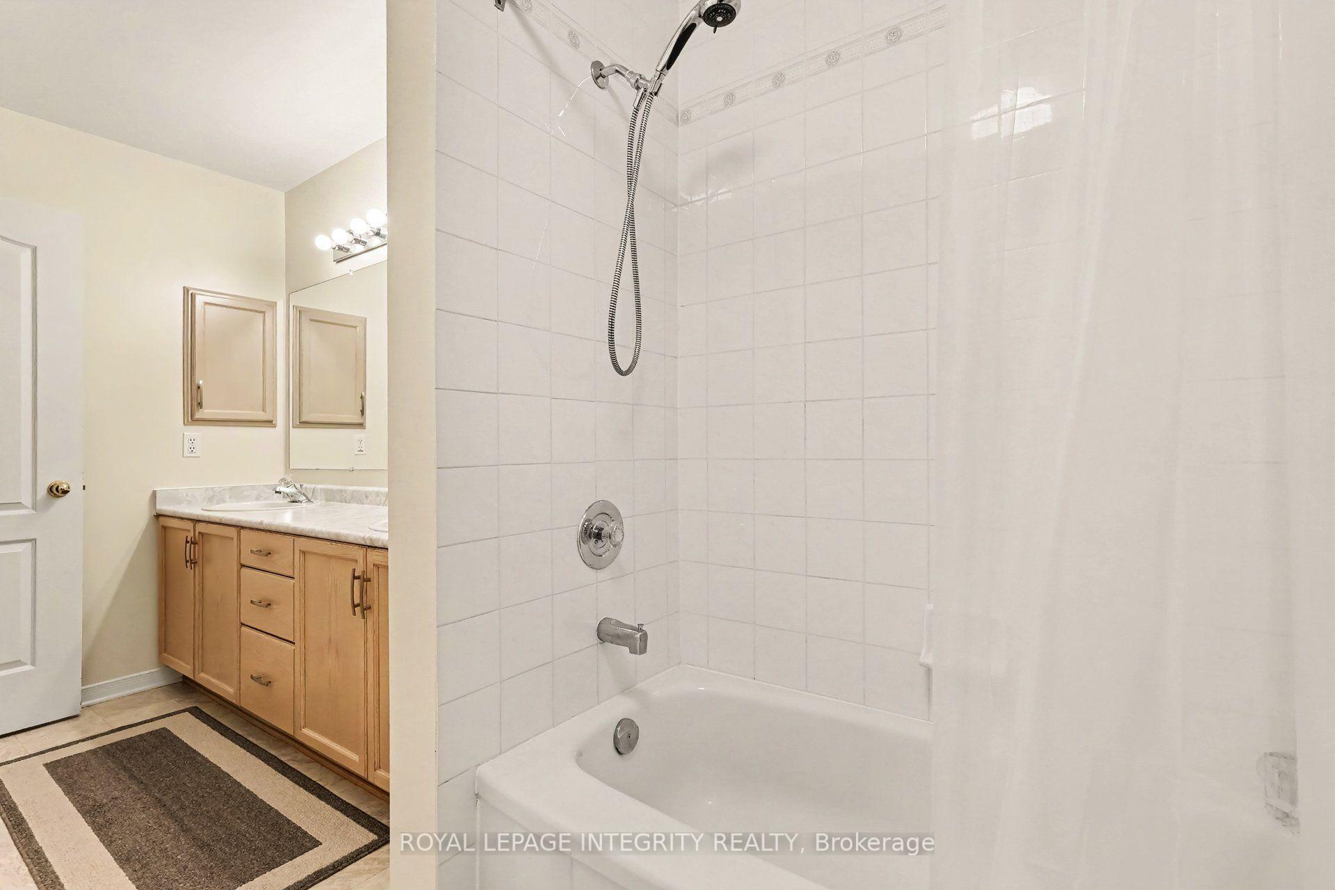 Photo 22 of 16 Streamwood Lane, Ottawa, Hunt Club Park/Greenboro — HOMEH