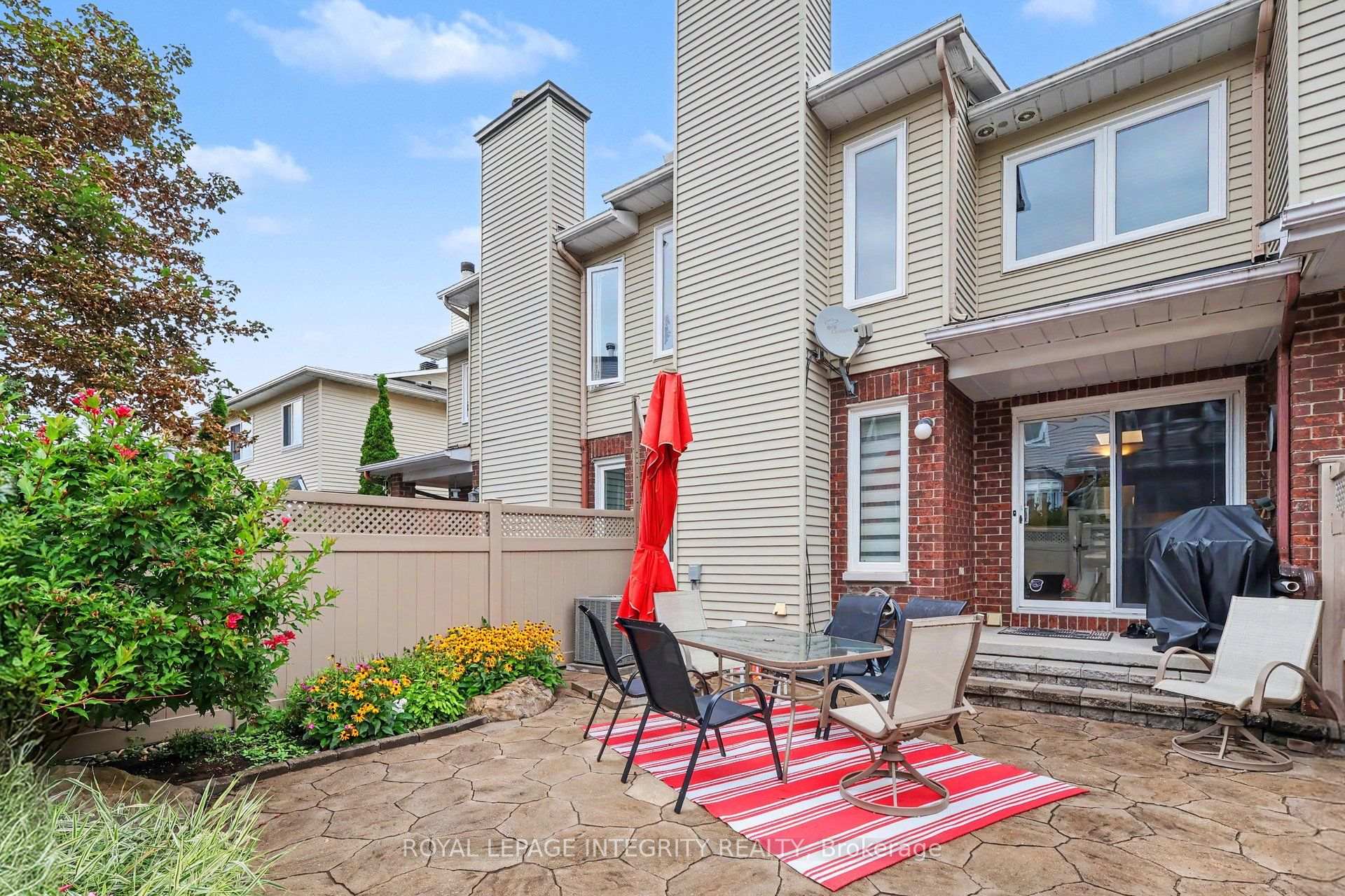 Photo 30 of 16 Streamwood Lane, Ottawa, Hunt Club Park/Greenboro — HOMEH