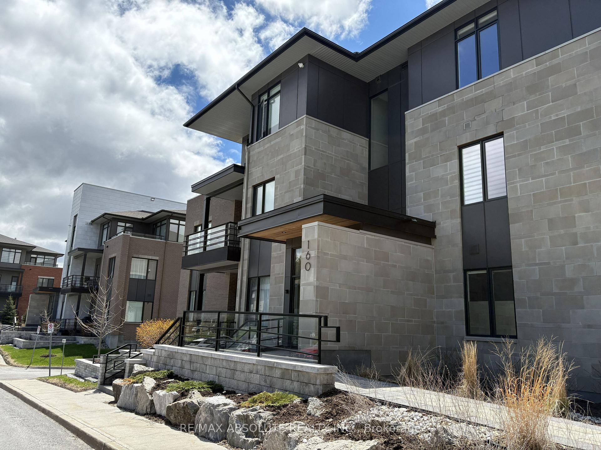 Photo 2 of Unit 103, 160 Boundstone Way, Ottawa, Kanata - Kanata Lakes/Heritage Hills — HOMEH