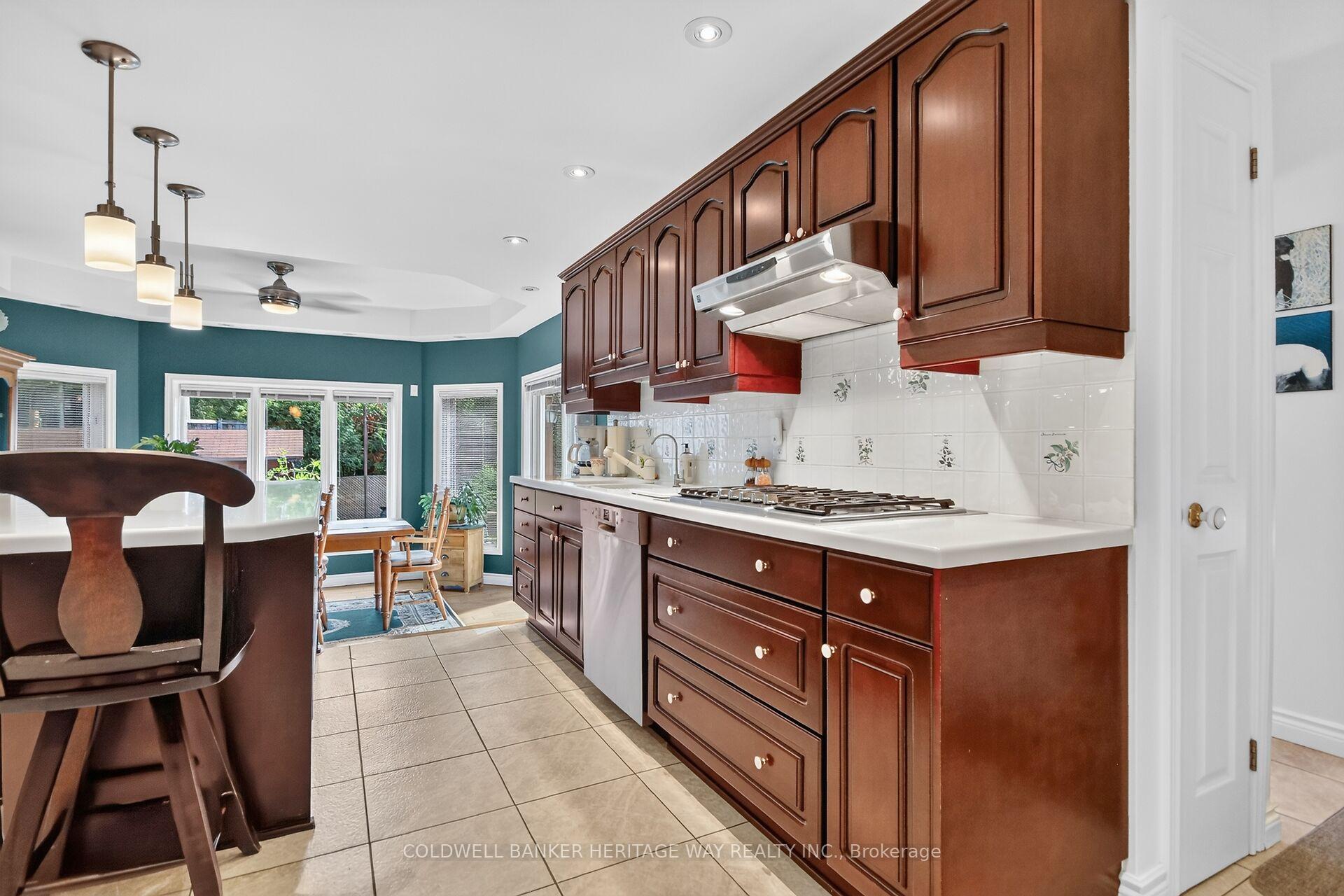 Photo 8 of 14 Butterfield Road, Ottawa, Munster — HOMEH