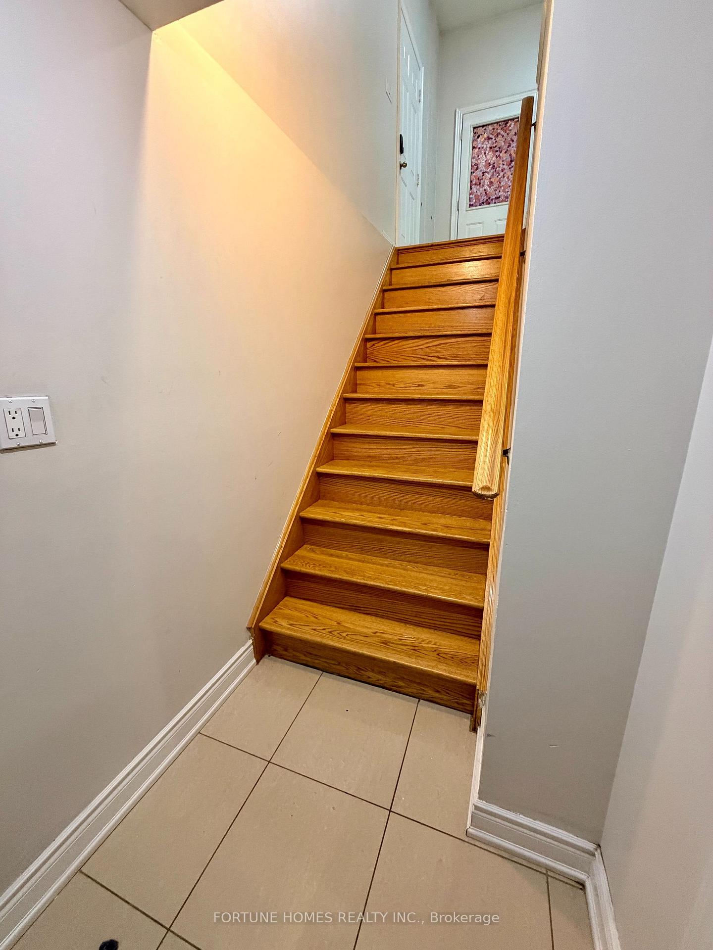 Photo 1 of 9 Paddington Road, Brampton, Bram East — HOMEH