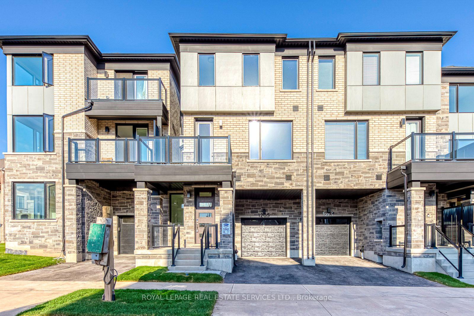 Front of 1205 Poppy Gardens