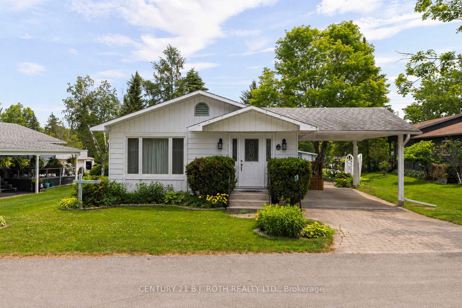 Photo 1 of 19 Maple Crescent, Oro-Medonte, Rural Oro-Medonte — HOMEH